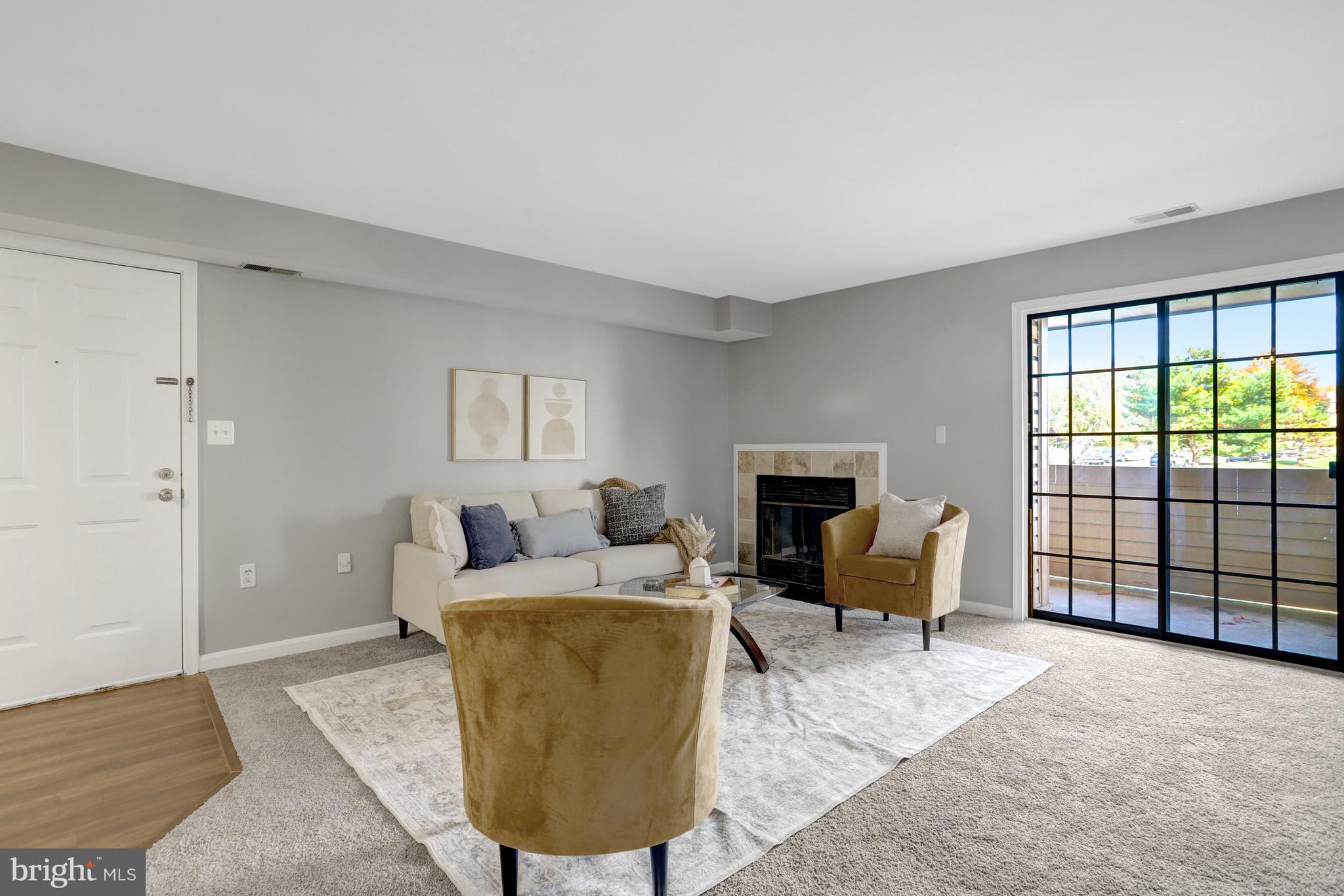 6902 MARY CAROLINE CIRCLE E