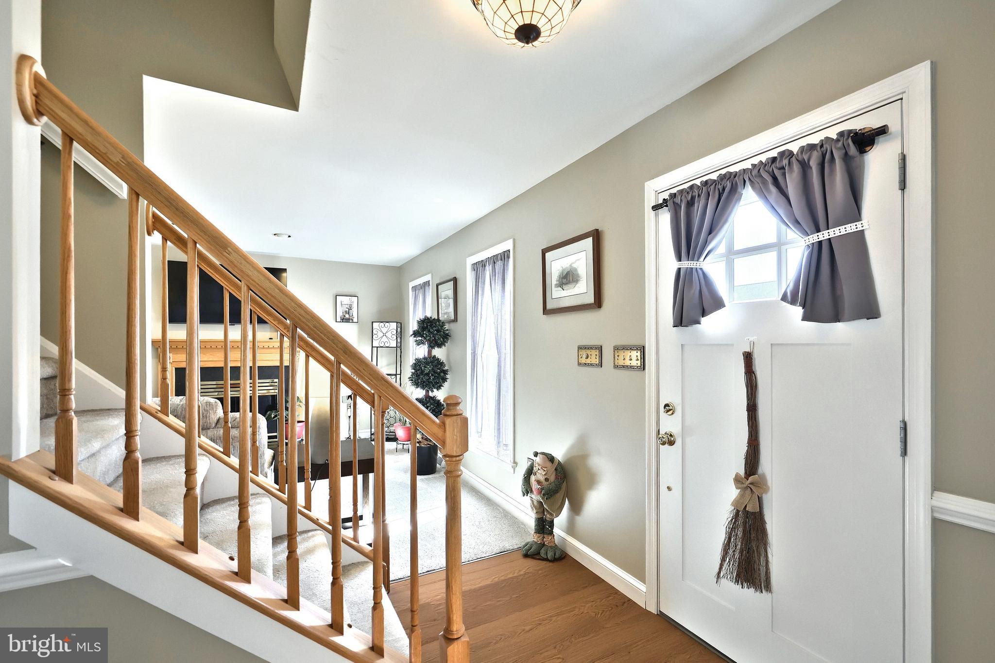 WINDSOR CROSSING - Residential