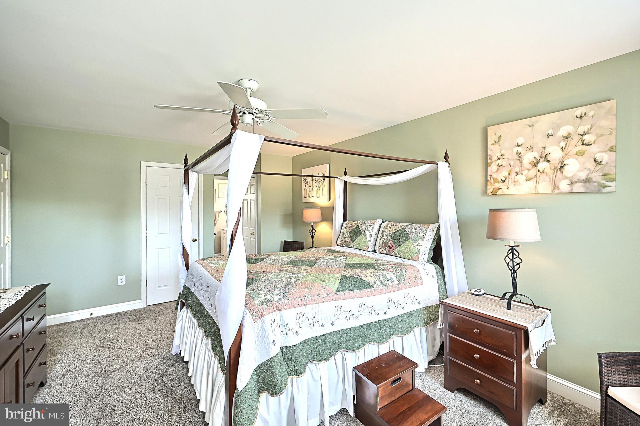 WINDSOR CROSSING - Residential