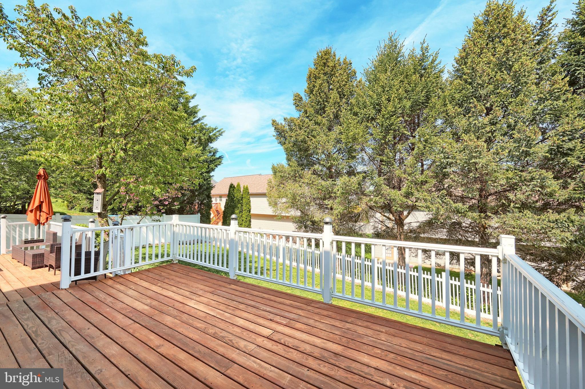 WINDSOR CROSSING - Residential