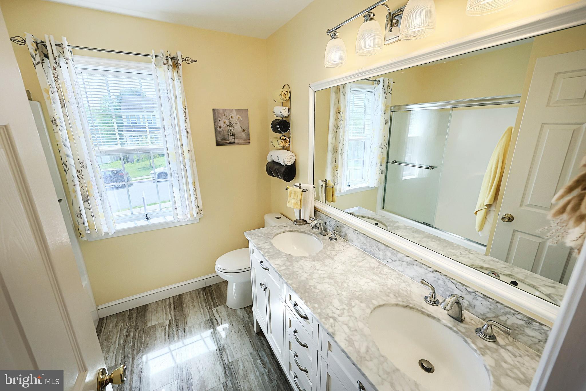 WINDSOR CROSSING - Residential