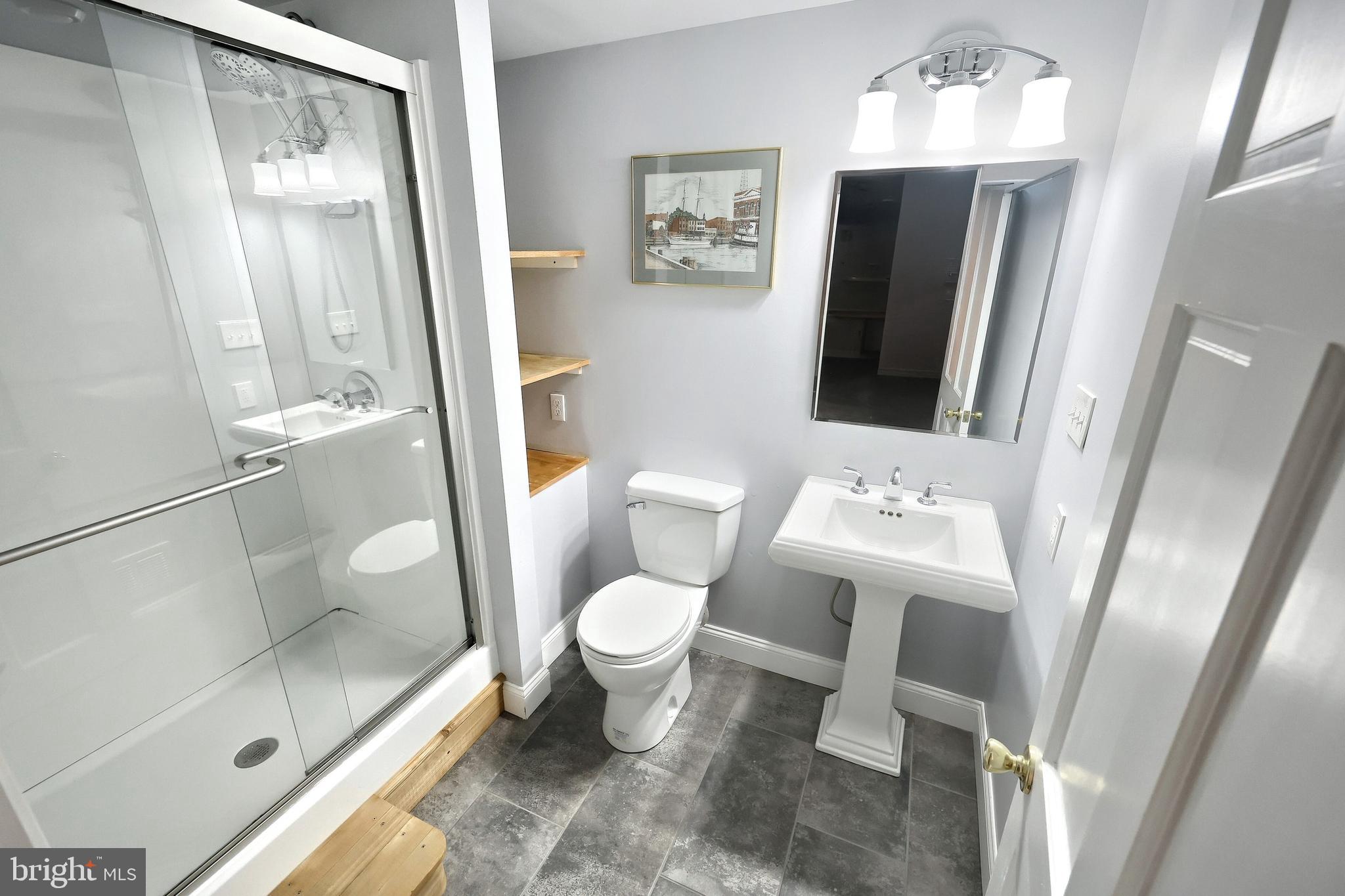 WINDSOR CROSSING - Residential