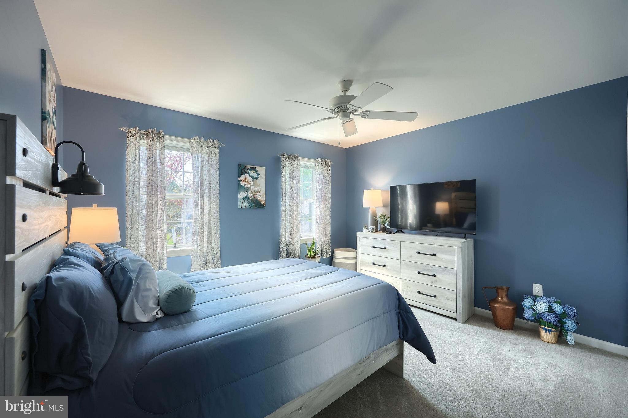 WINDSOR CROSSING - Residential