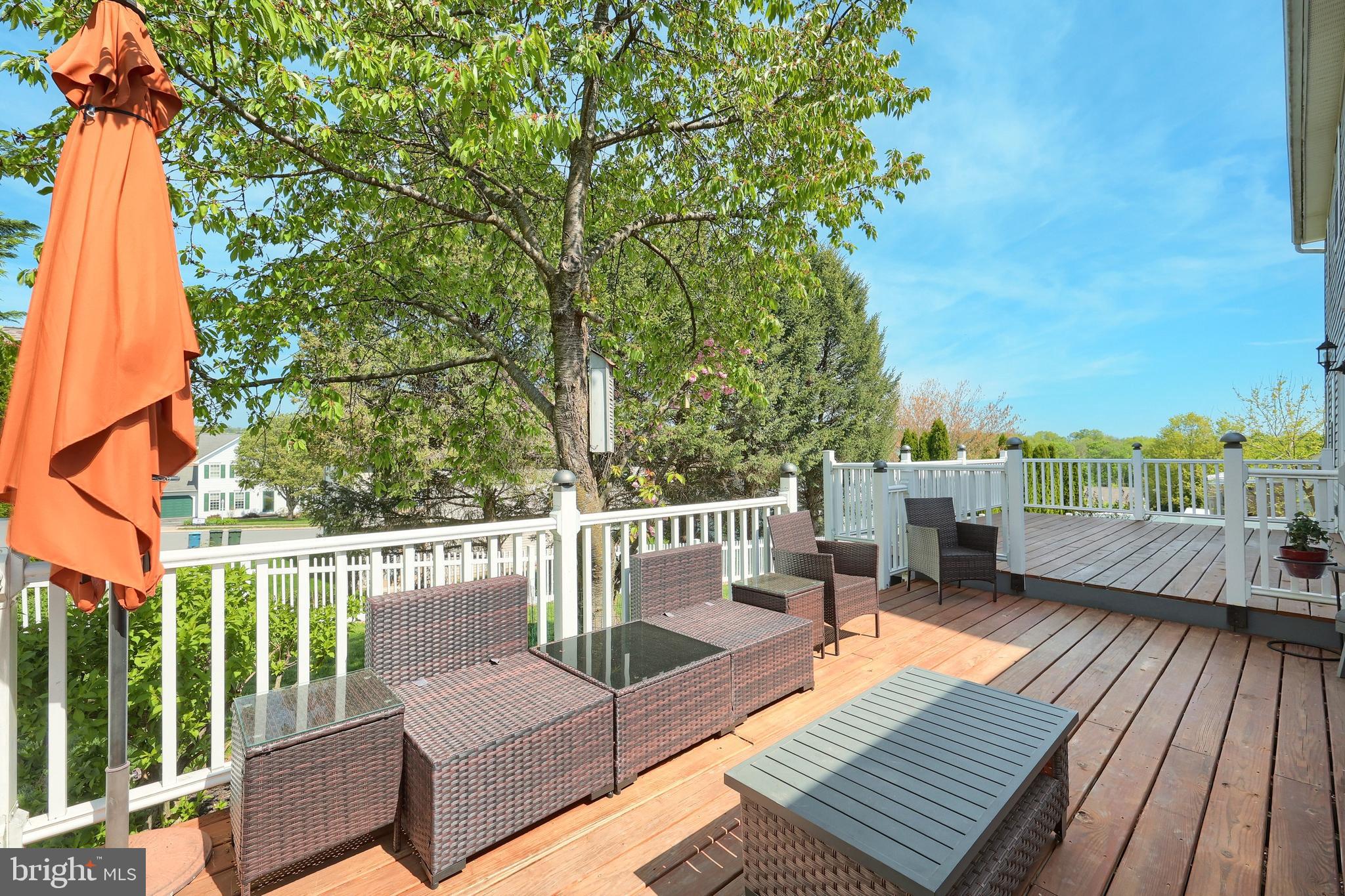 WINDSOR CROSSING - Residential