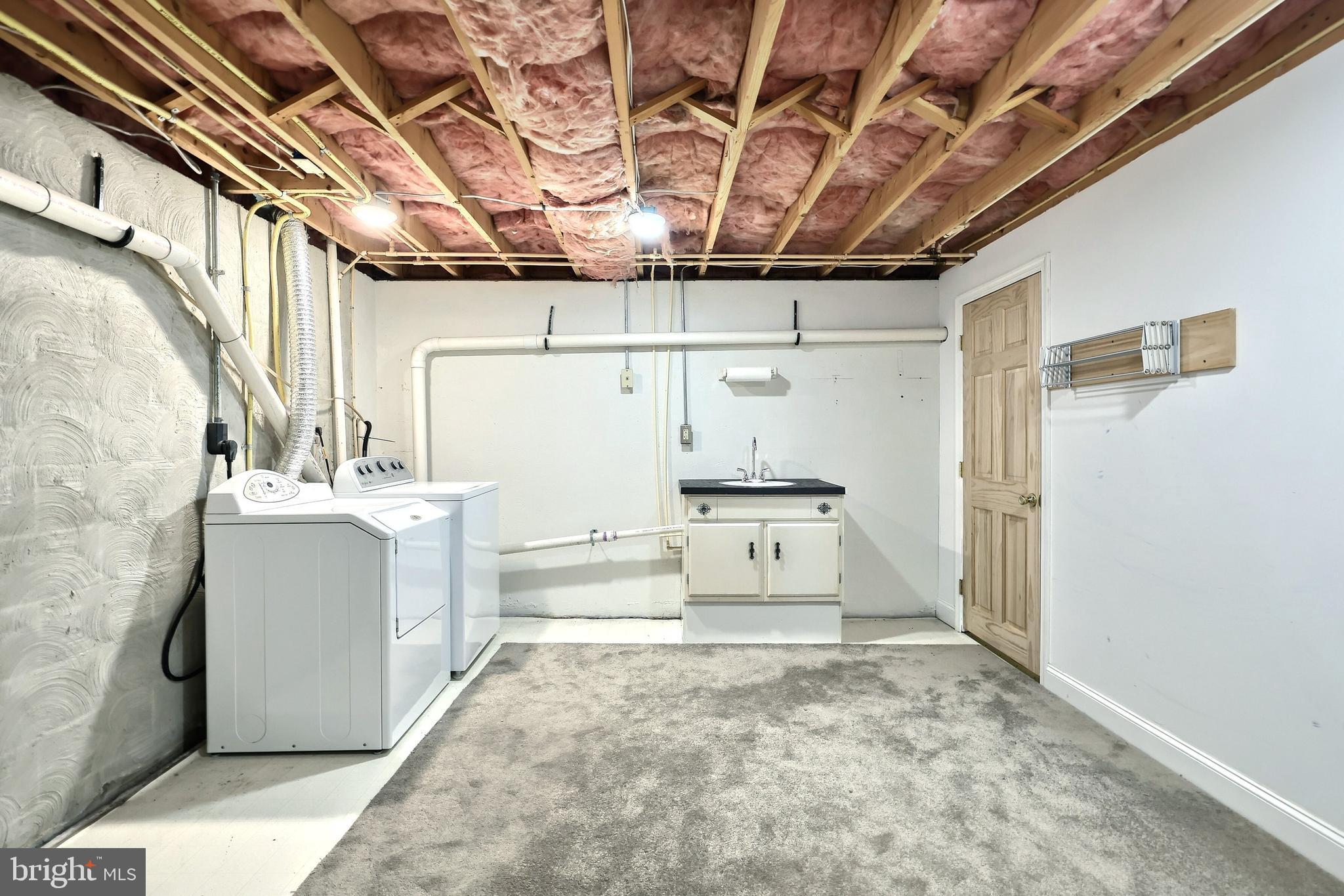 WINDSOR CROSSING - Residential