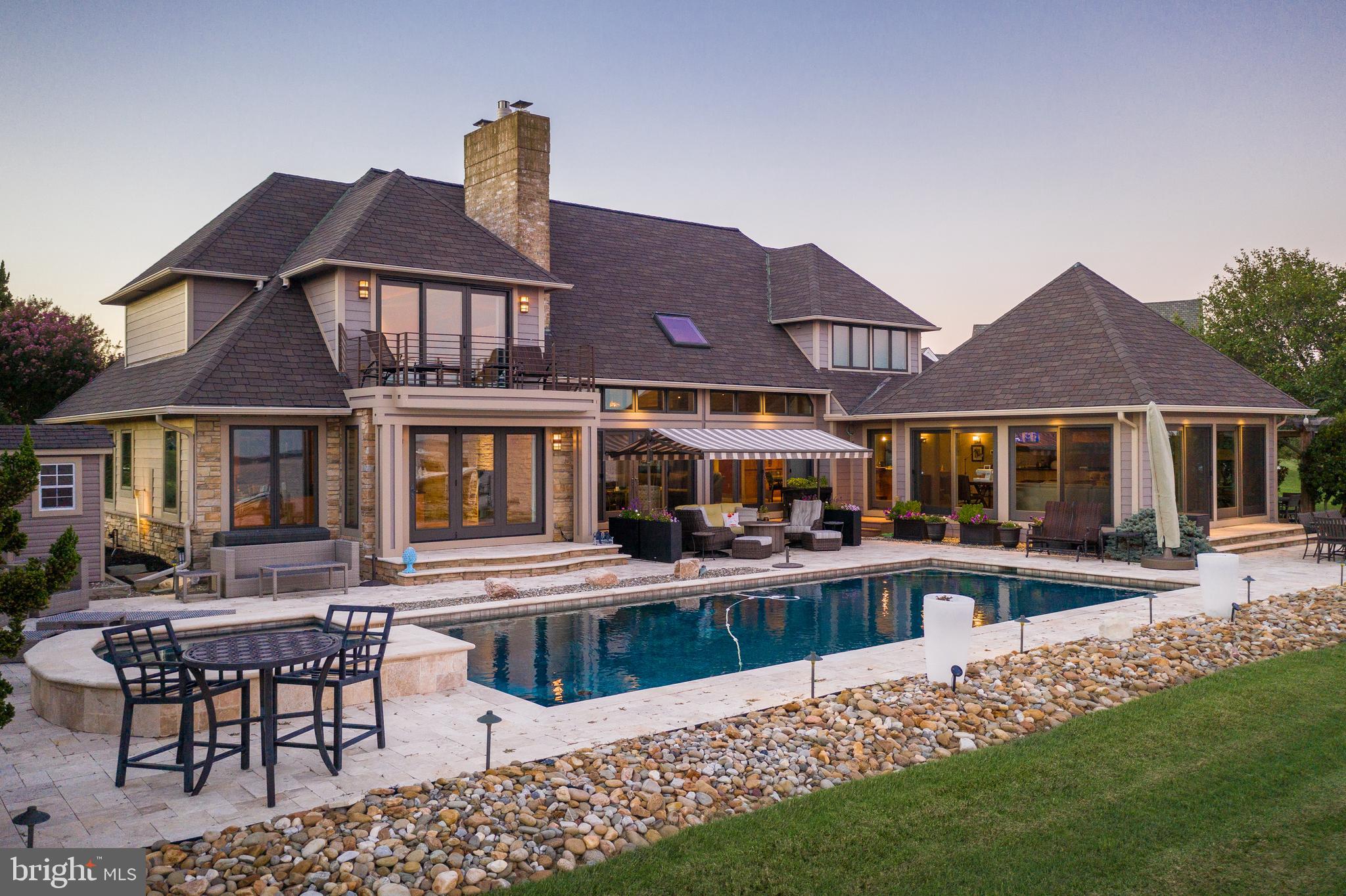 COVE CREEK CLUB - Residential