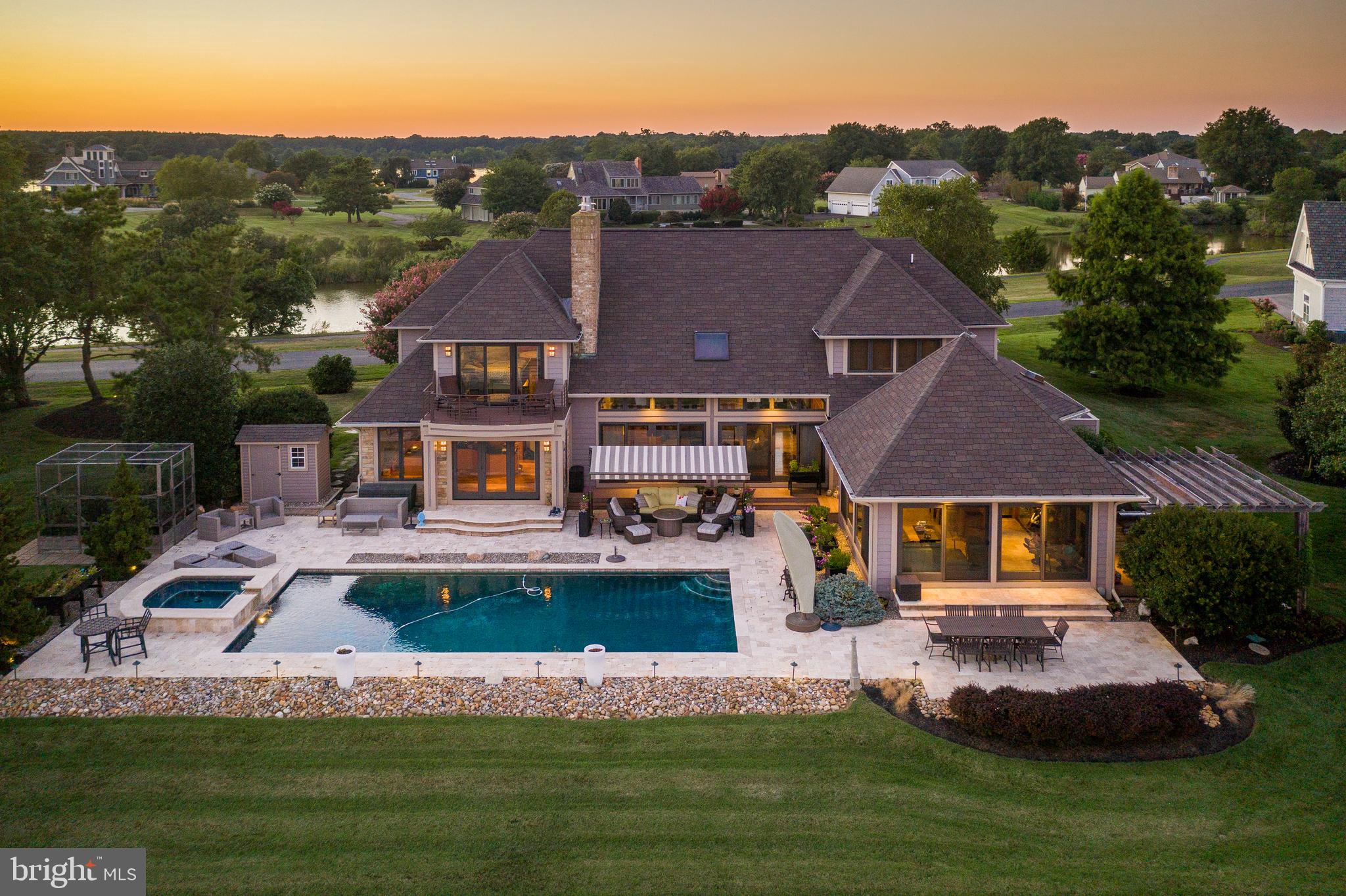 COVE CREEK CLUB - Residential