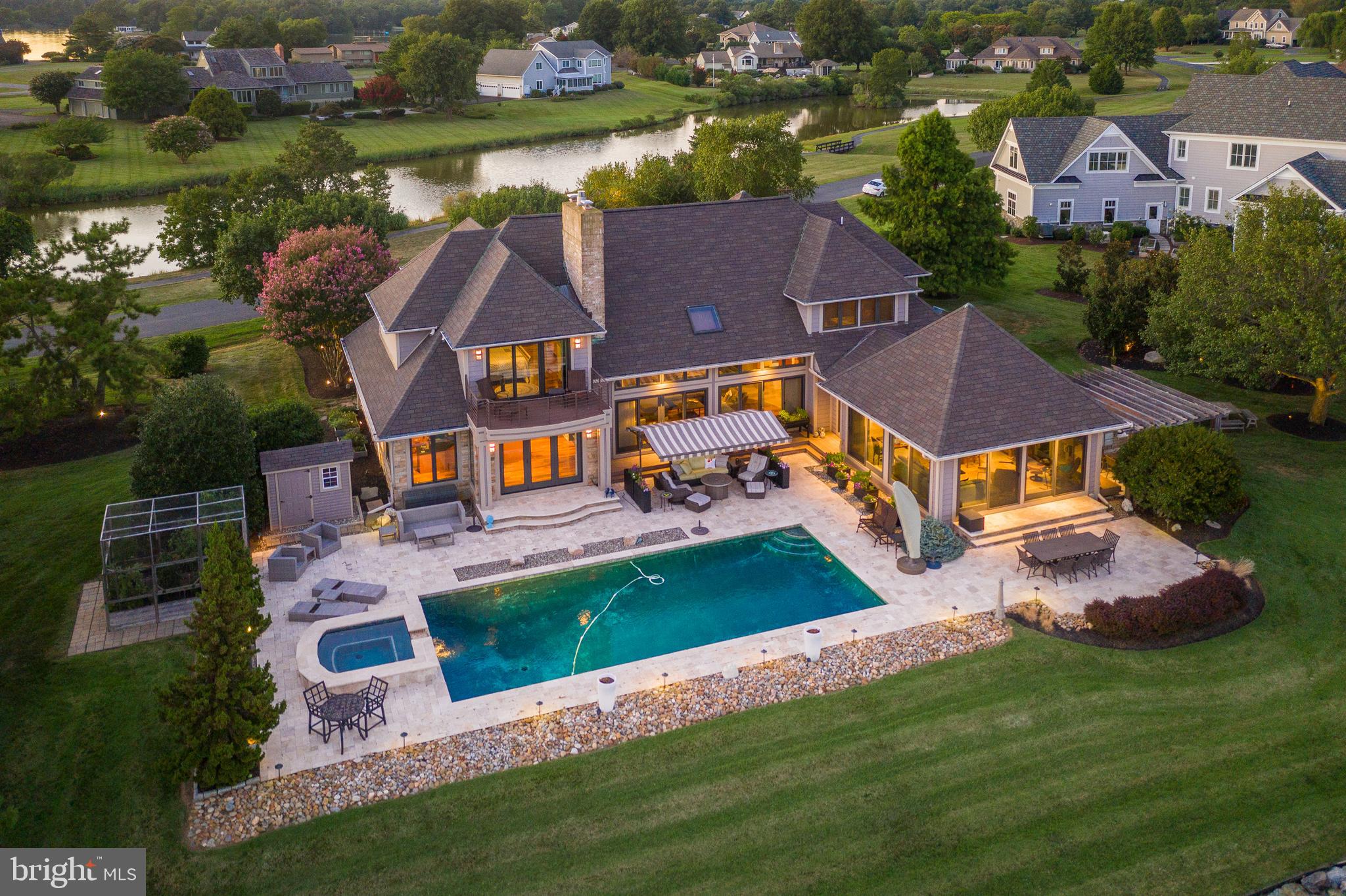 COVE CREEK CLUB - Residential