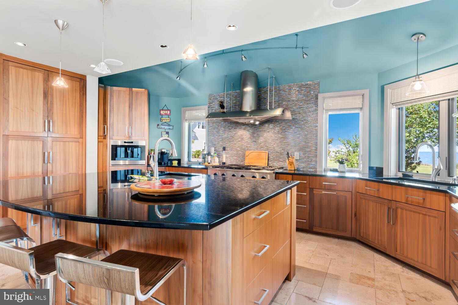 COVE CREEK CLUB - Residential