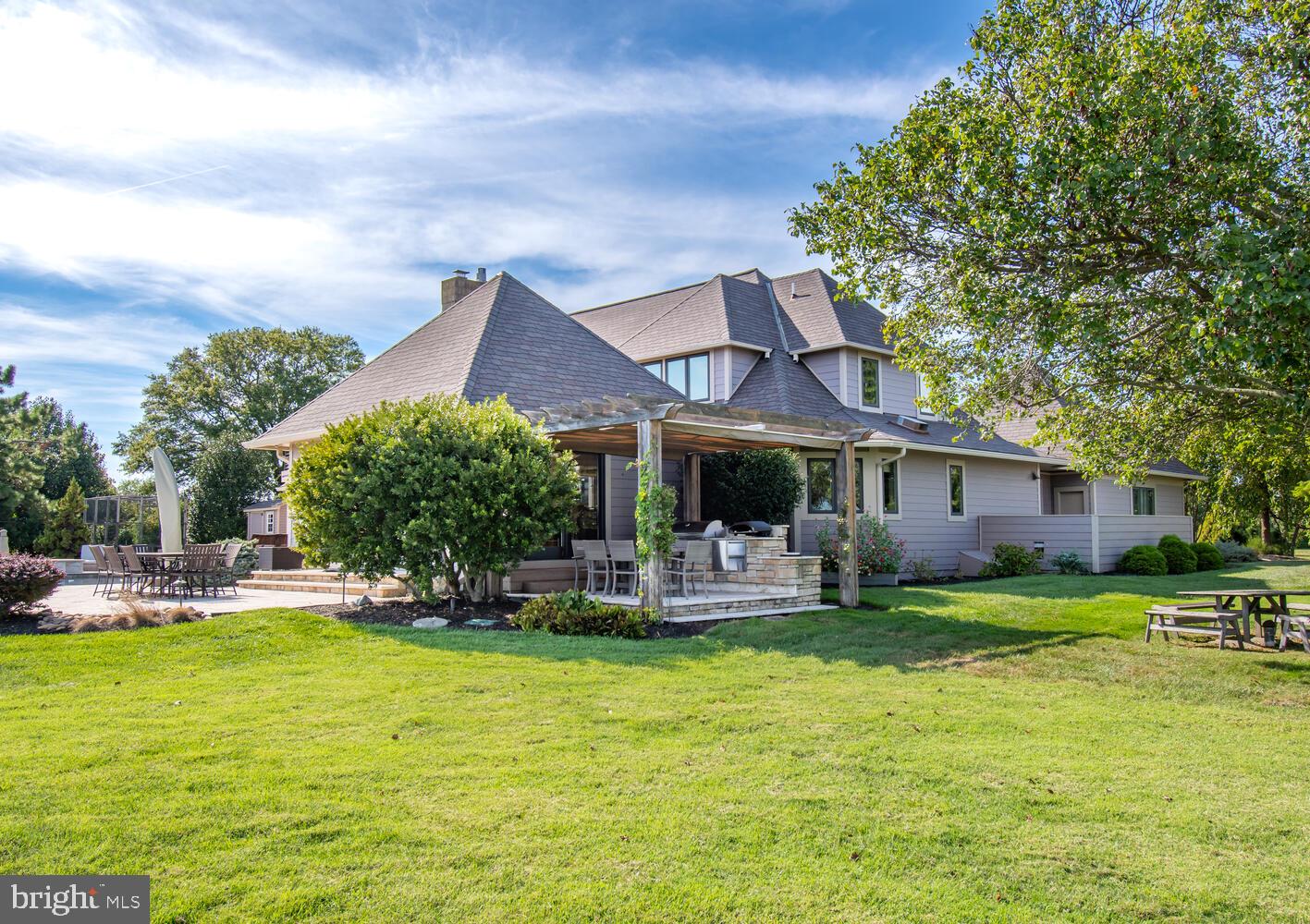 COVE CREEK CLUB - Residential