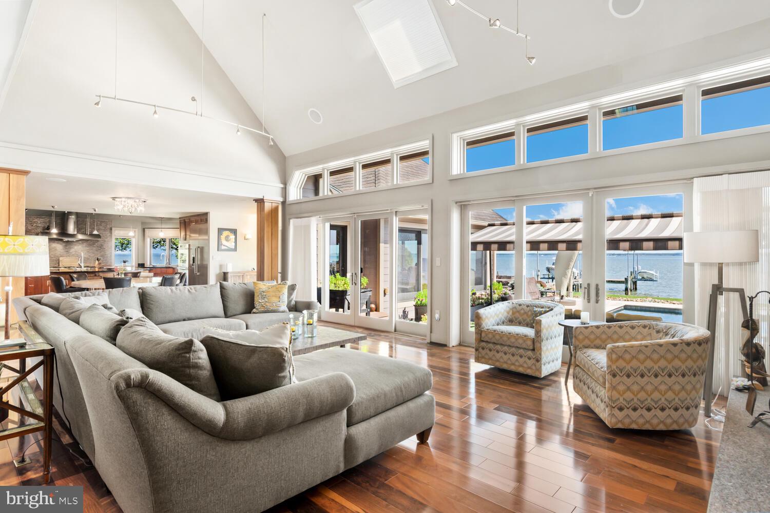 COVE CREEK CLUB - Residential