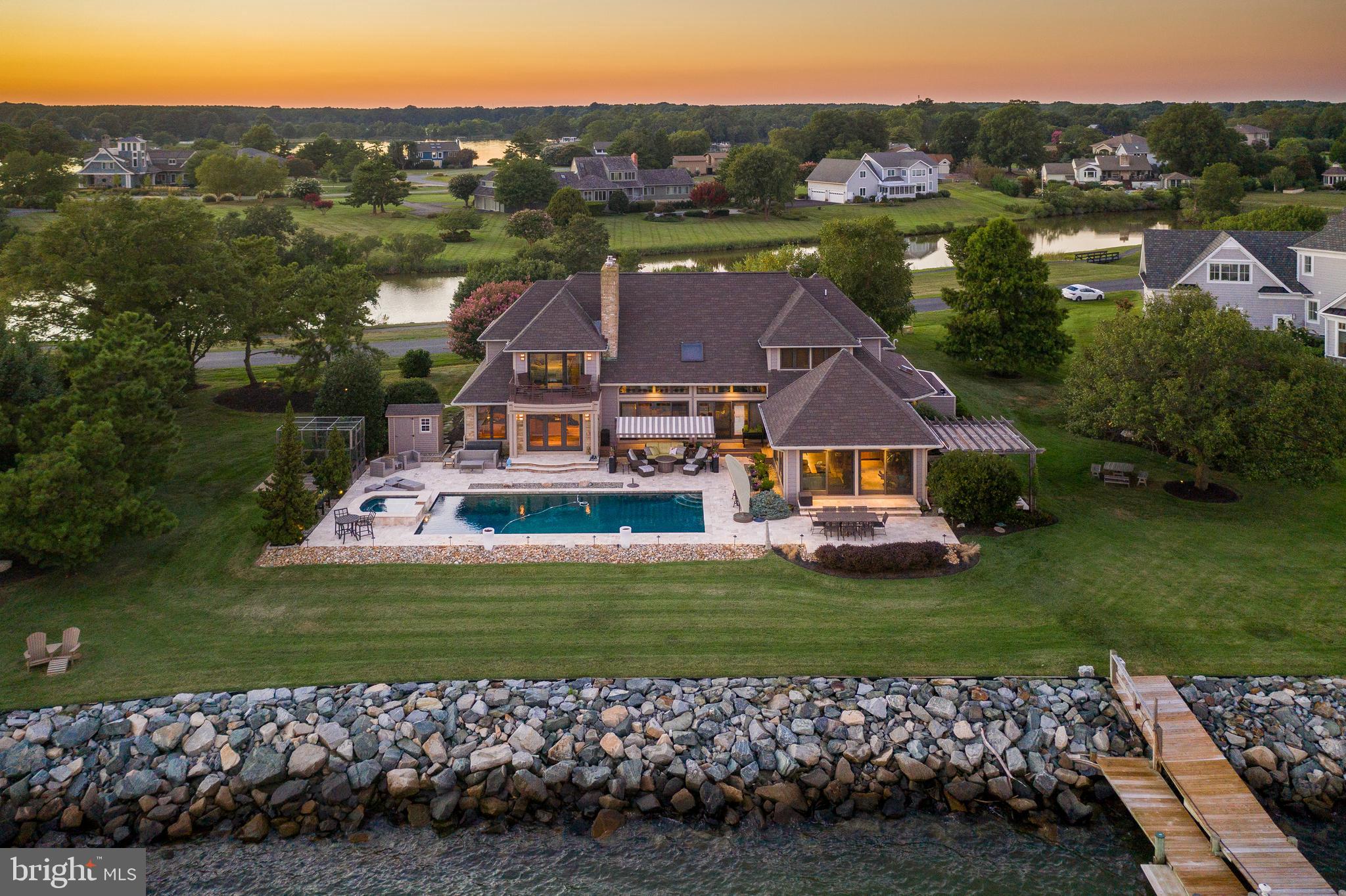 COVE CREEK CLUB - Residential