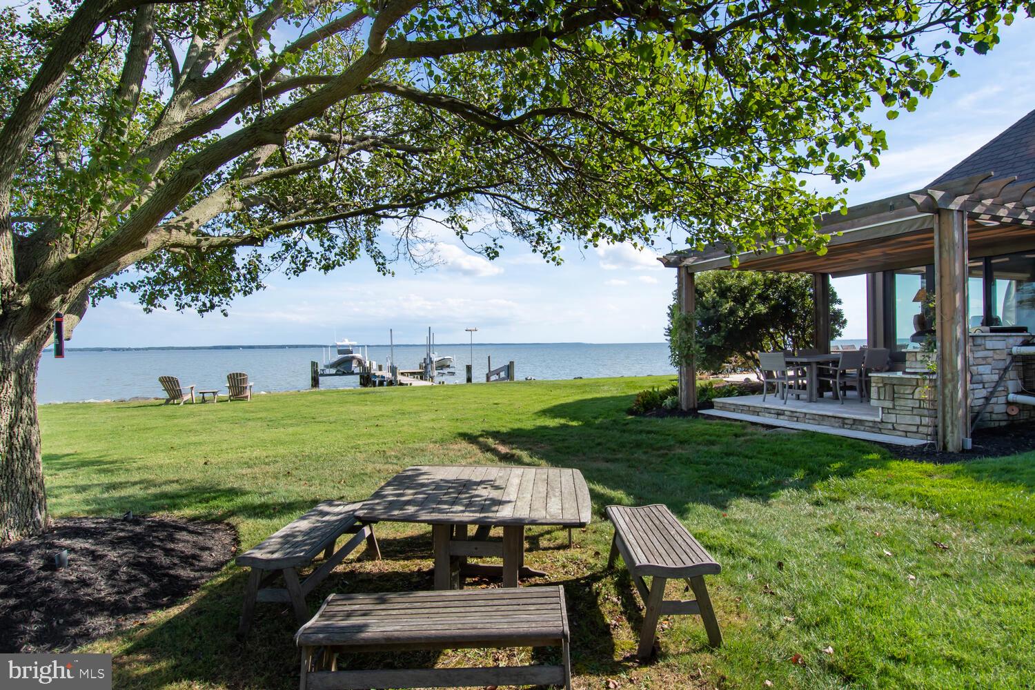 COVE CREEK CLUB - Residential