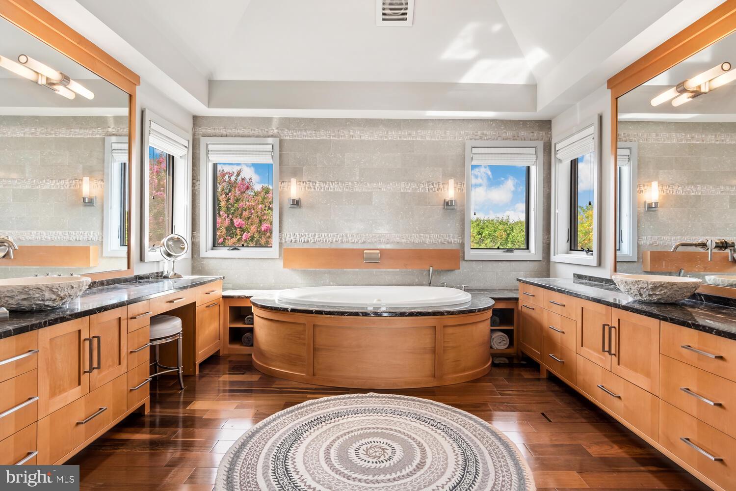 COVE CREEK CLUB - Residential