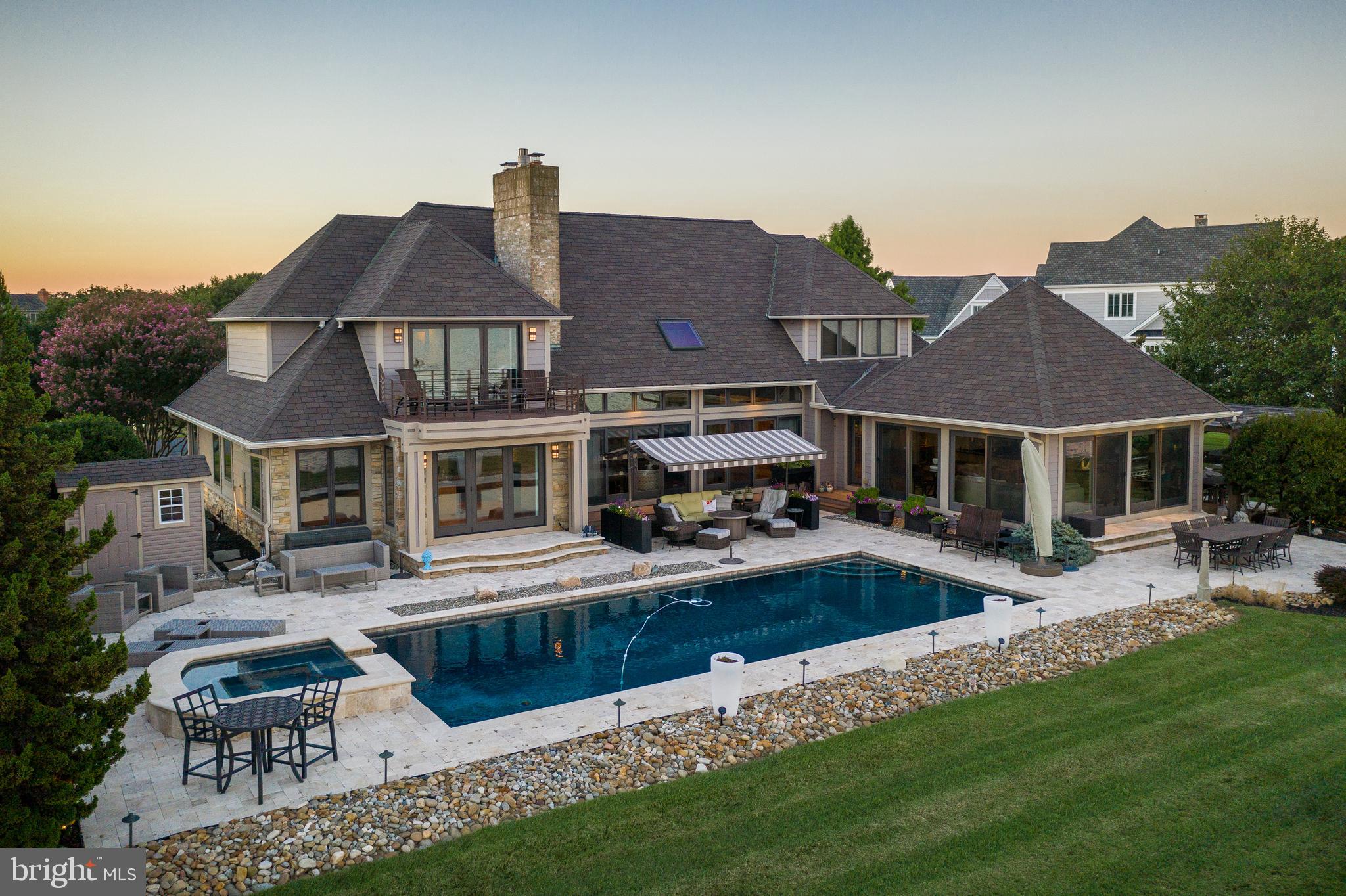 COVE CREEK CLUB - Residential