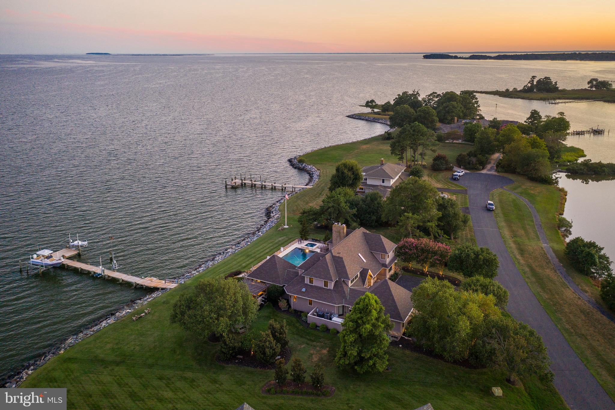 COVE CREEK CLUB - Residential