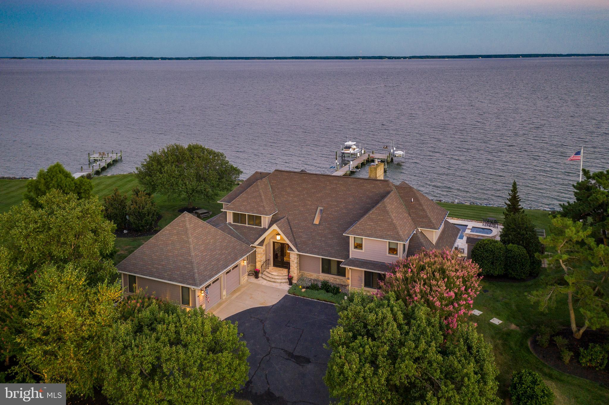 COVE CREEK CLUB - Residential