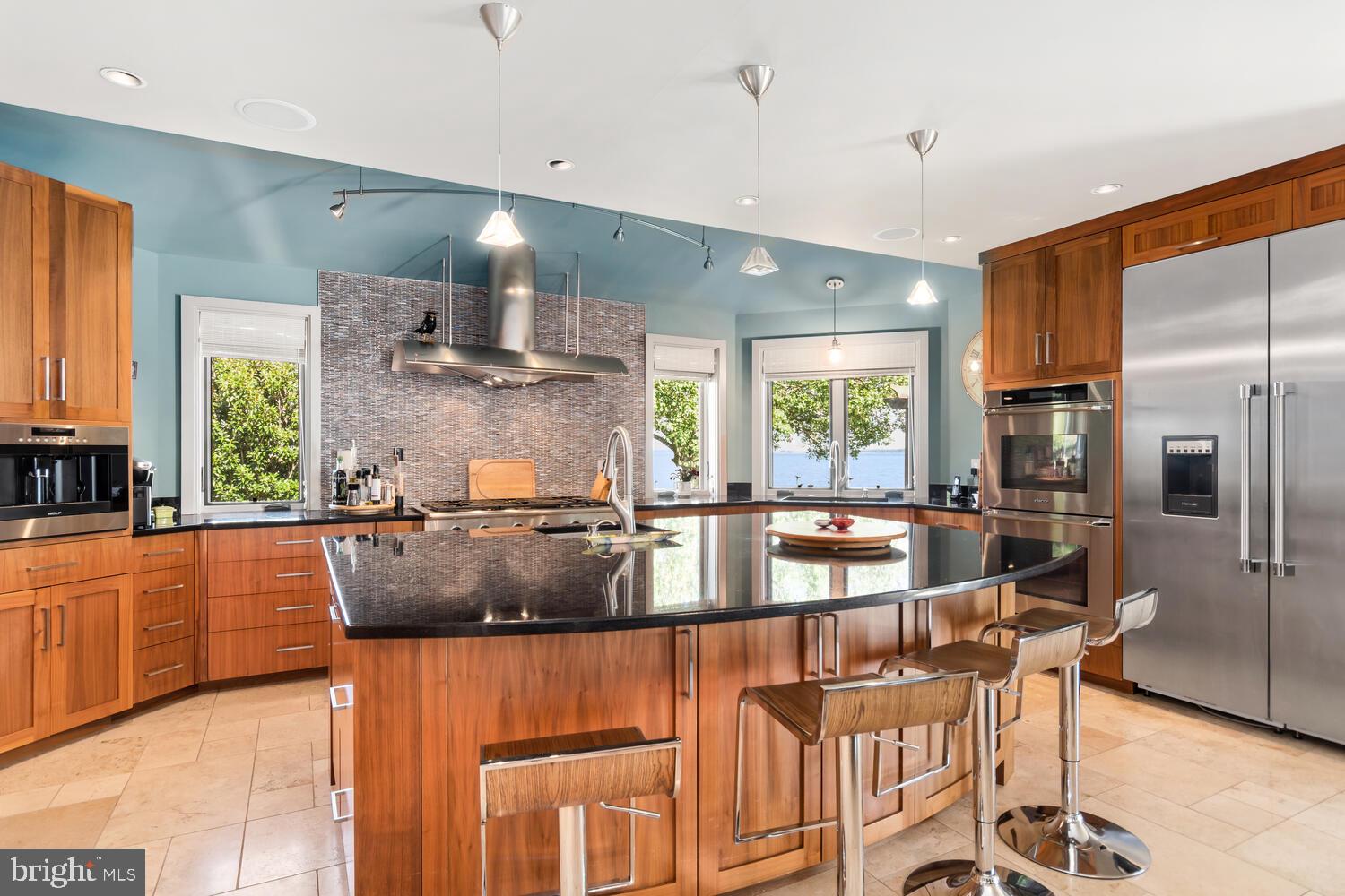 COVE CREEK CLUB - Residential