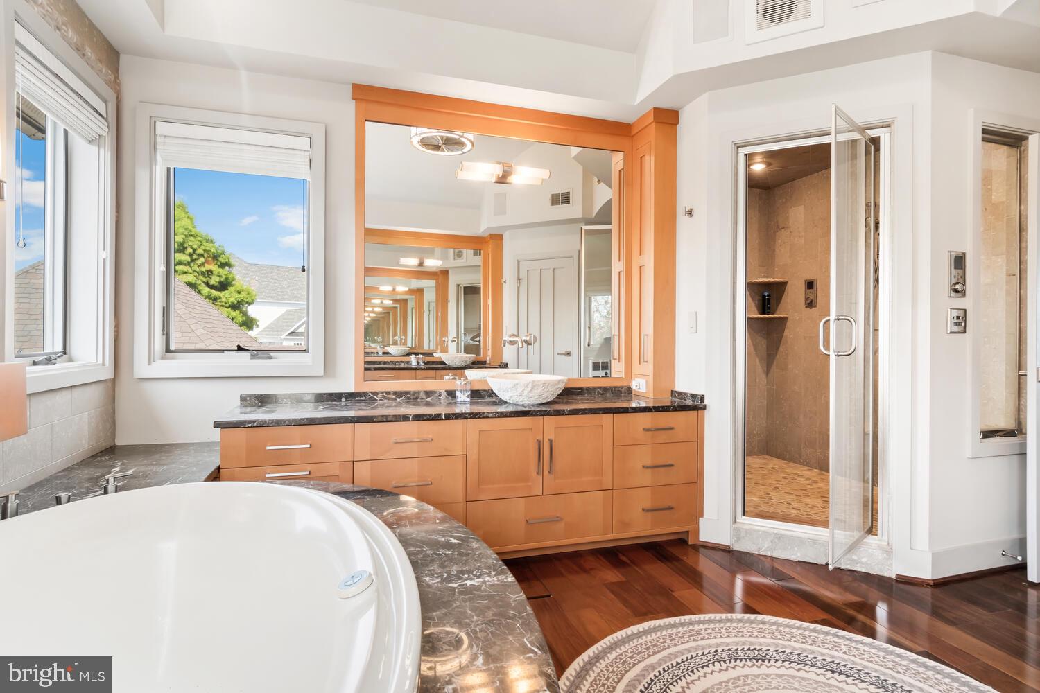 COVE CREEK CLUB - Residential