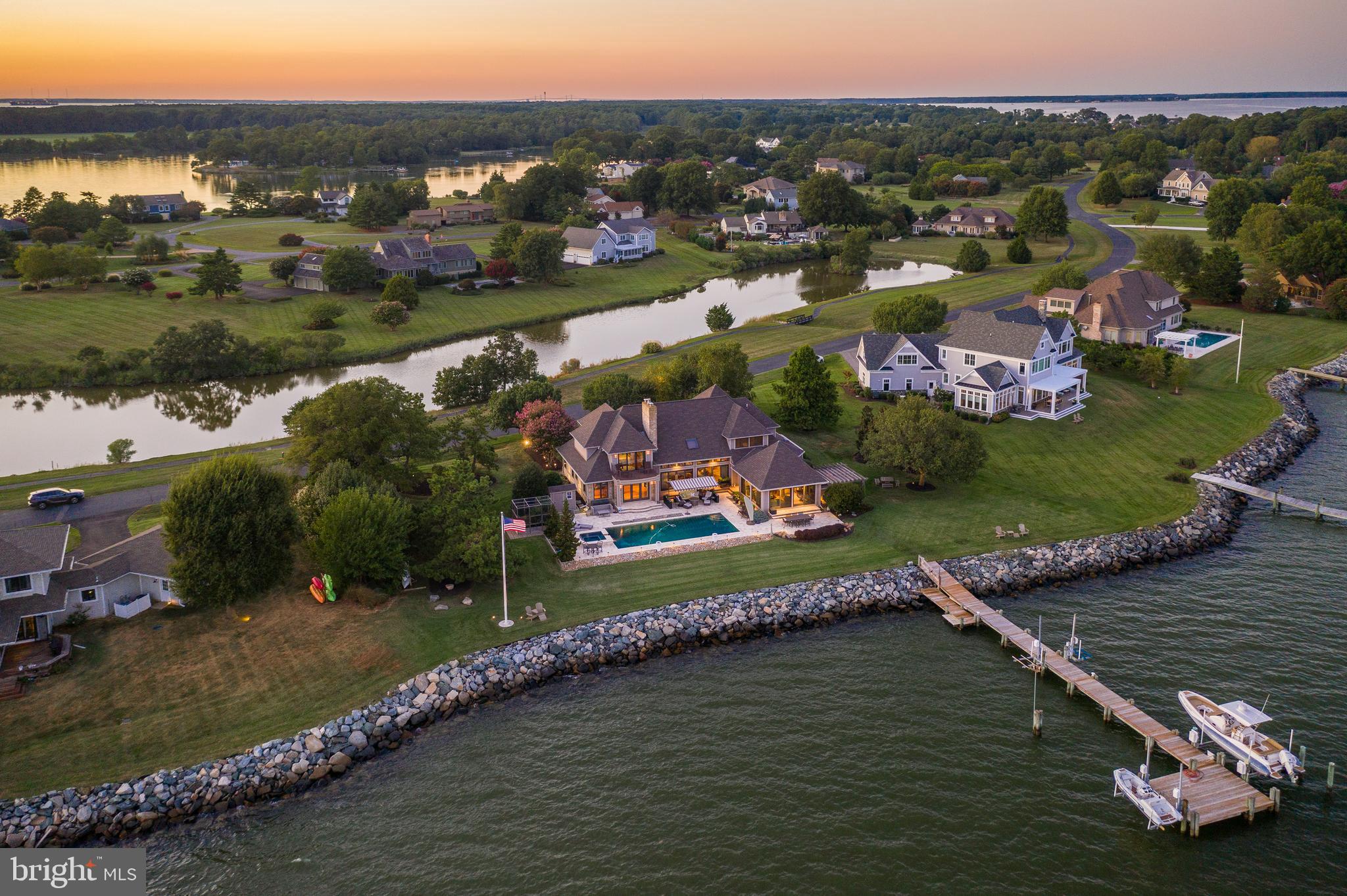 COVE CREEK CLUB - Residential