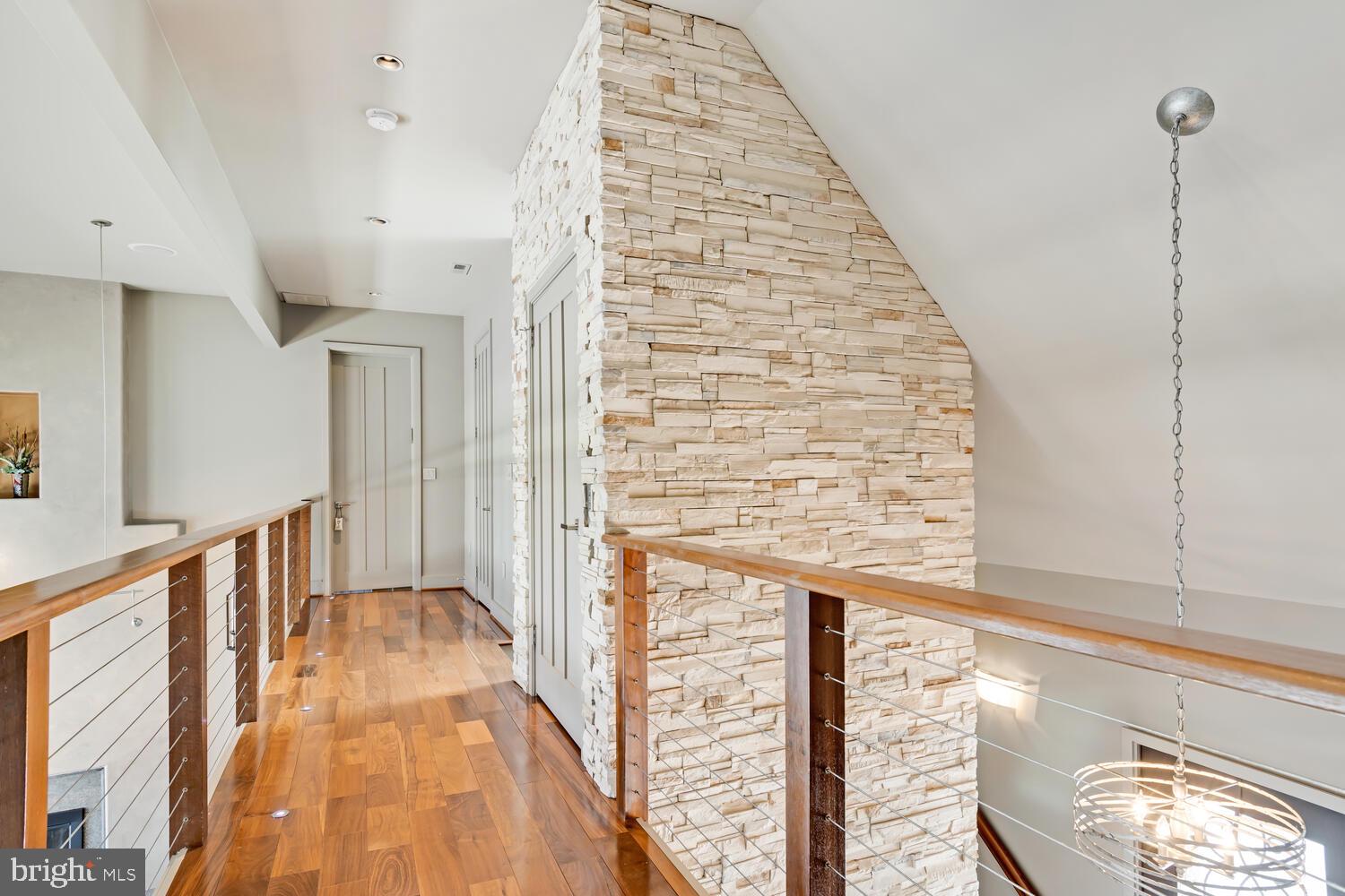 COVE CREEK CLUB - Residential