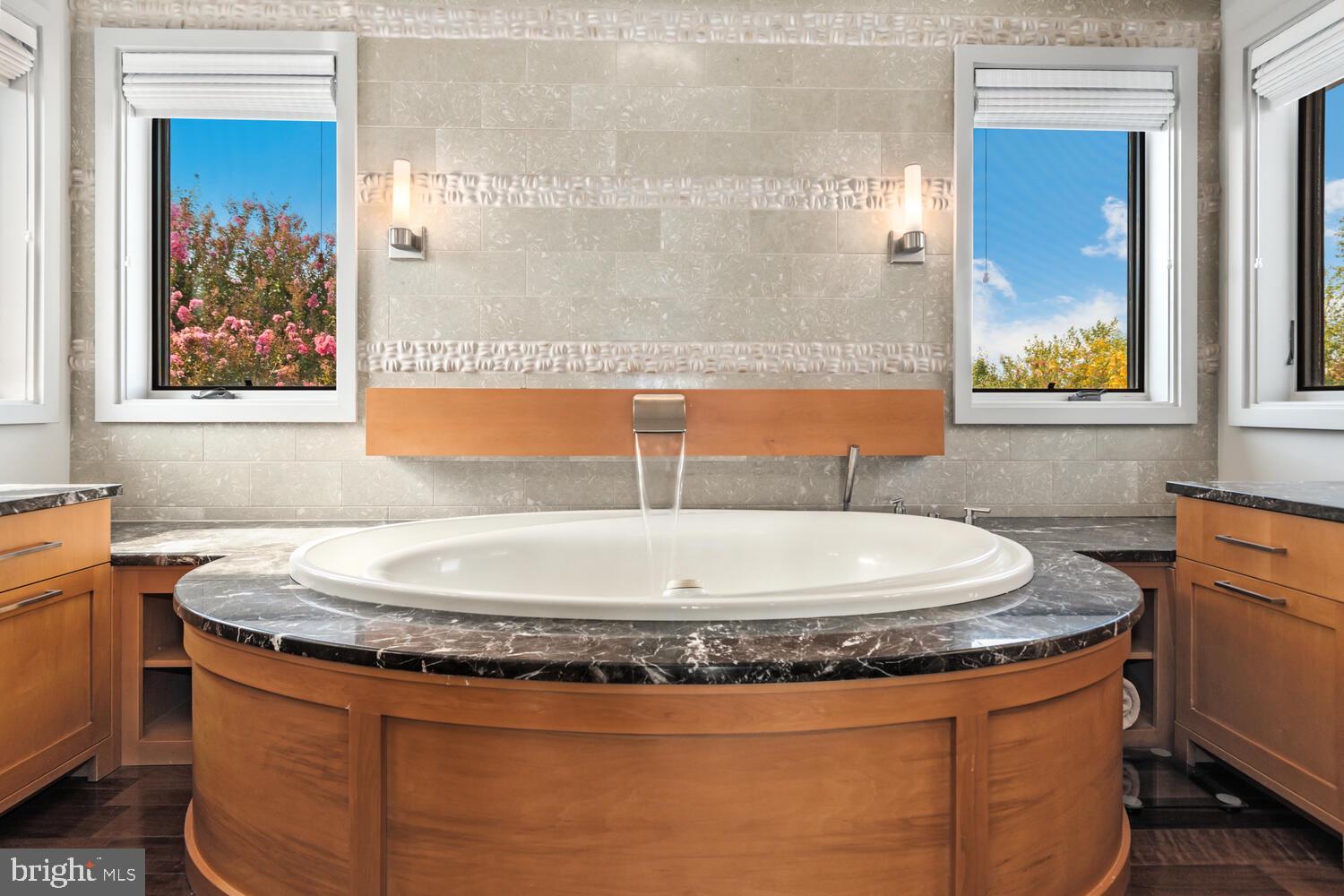 COVE CREEK CLUB - Residential