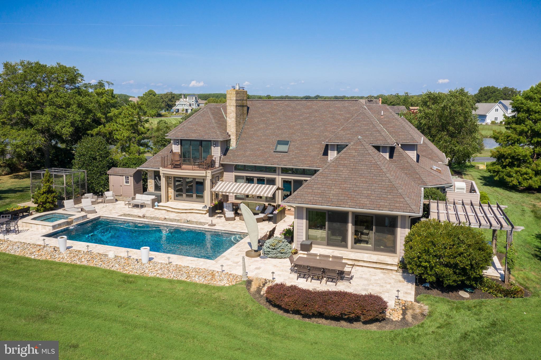 COVE CREEK CLUB - Residential