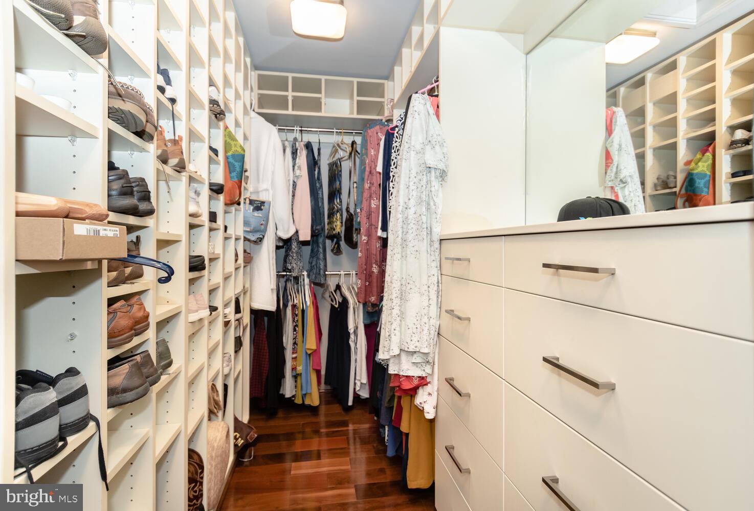 COVE CREEK CLUB - Residential