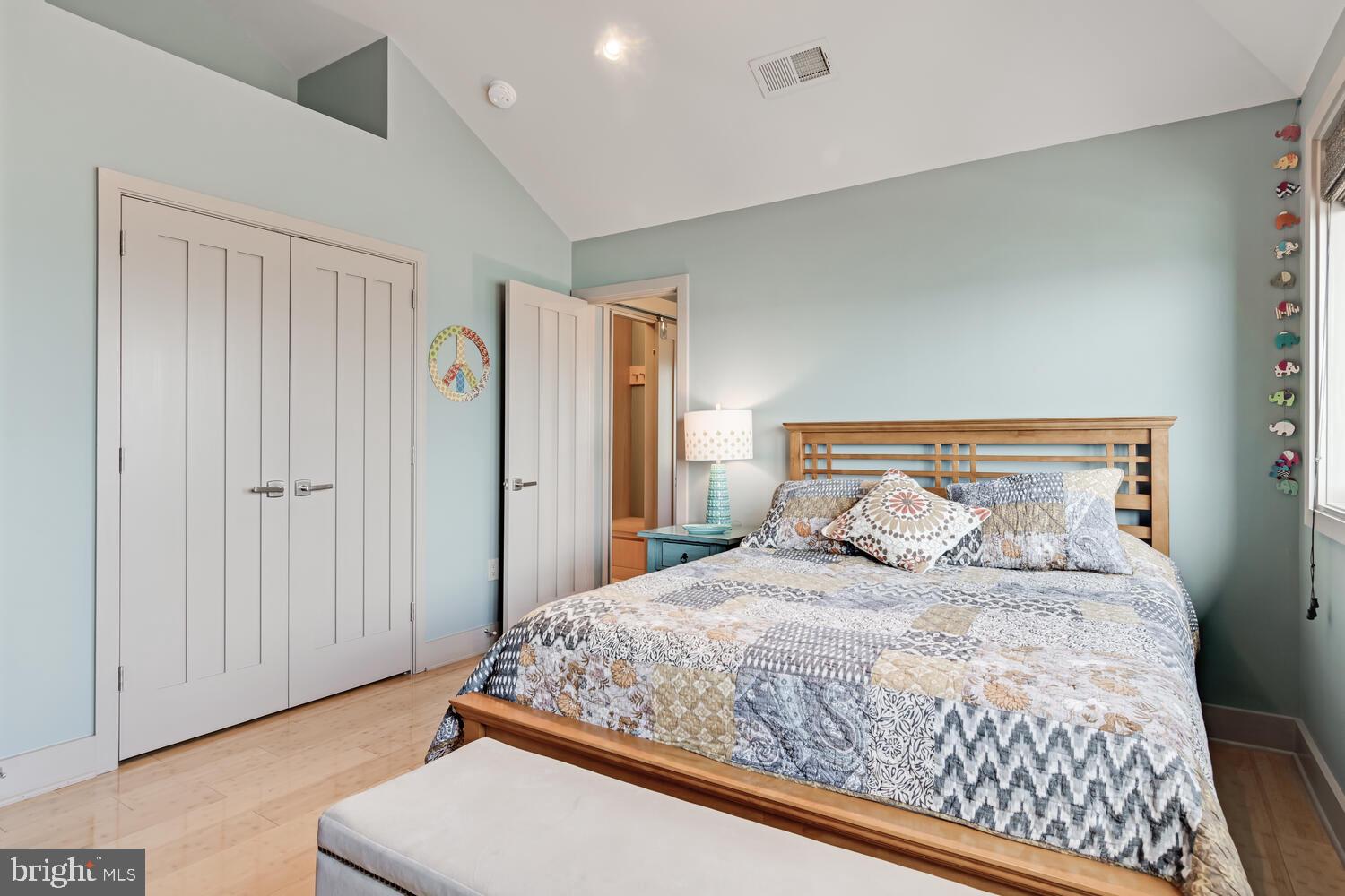 COVE CREEK CLUB - Residential