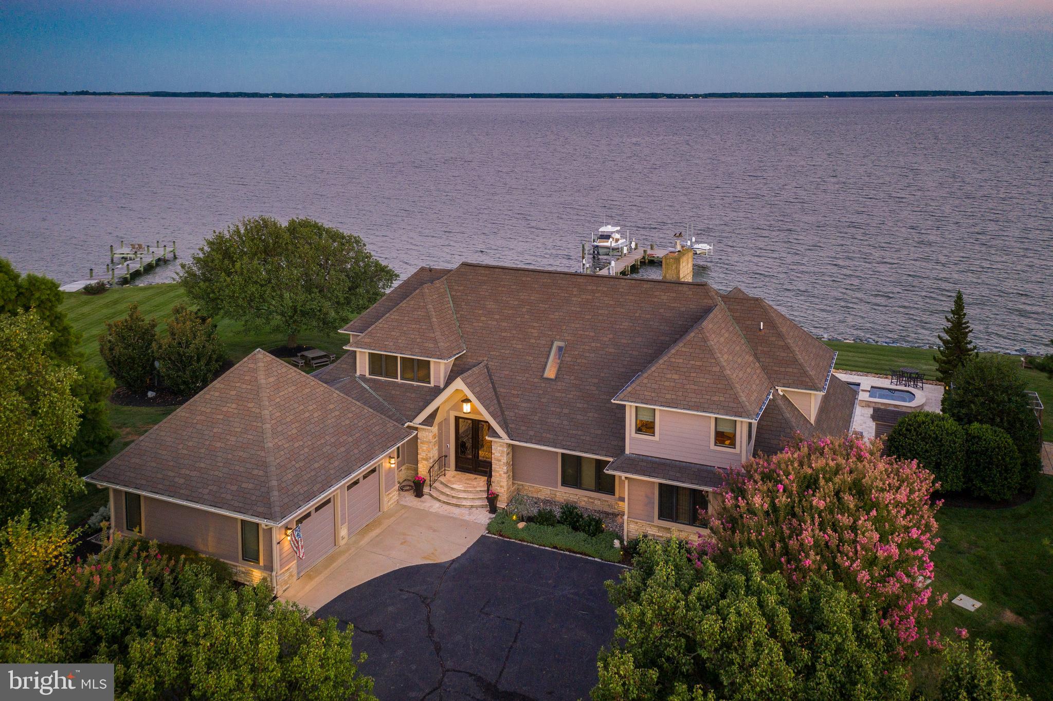 COVE CREEK CLUB - Residential