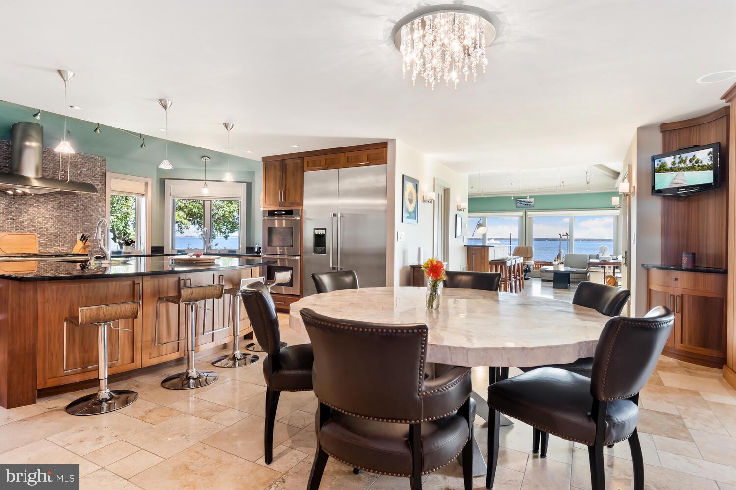 COVE CREEK CLUB - Residential