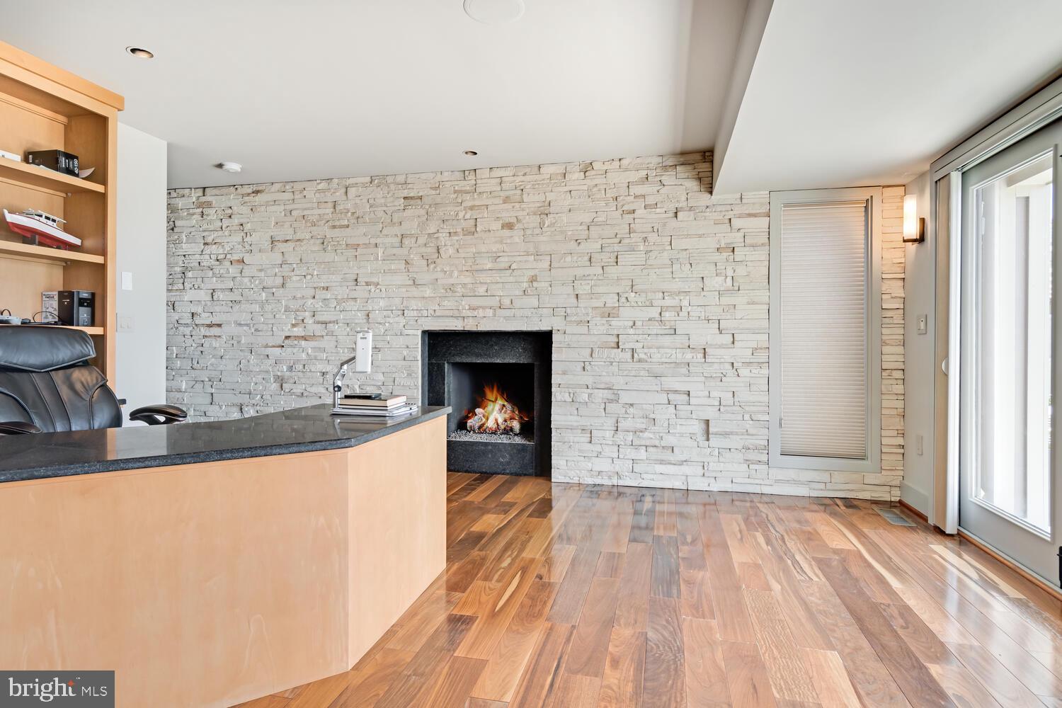 COVE CREEK CLUB - Residential