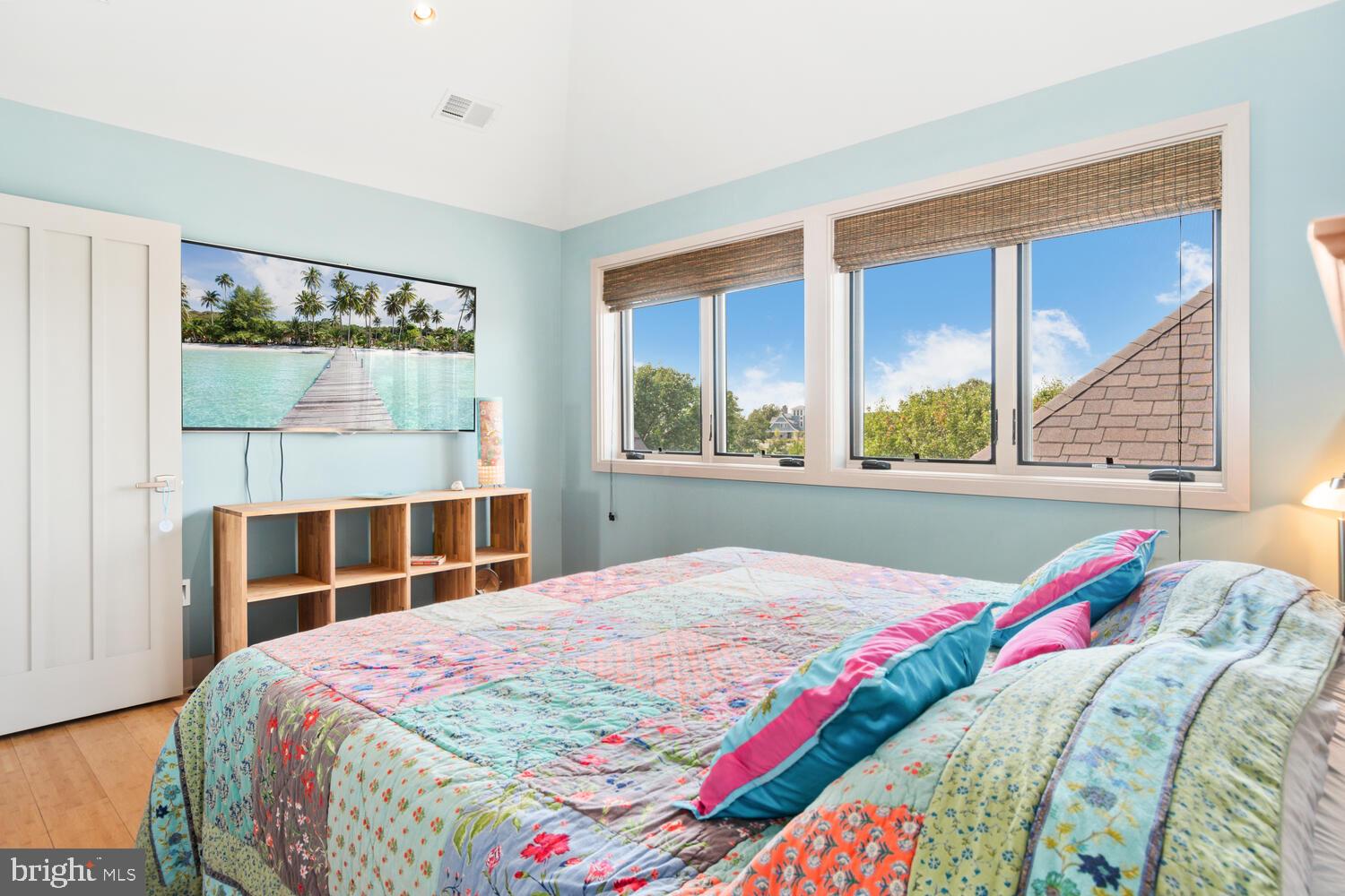 COVE CREEK CLUB - Residential