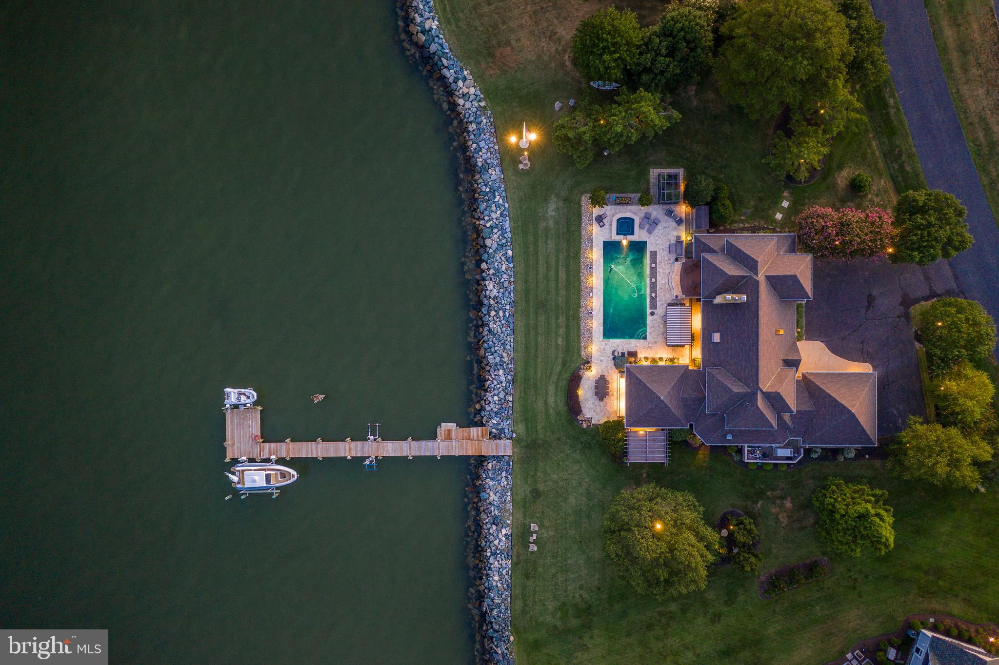 COVE CREEK CLUB - Residential