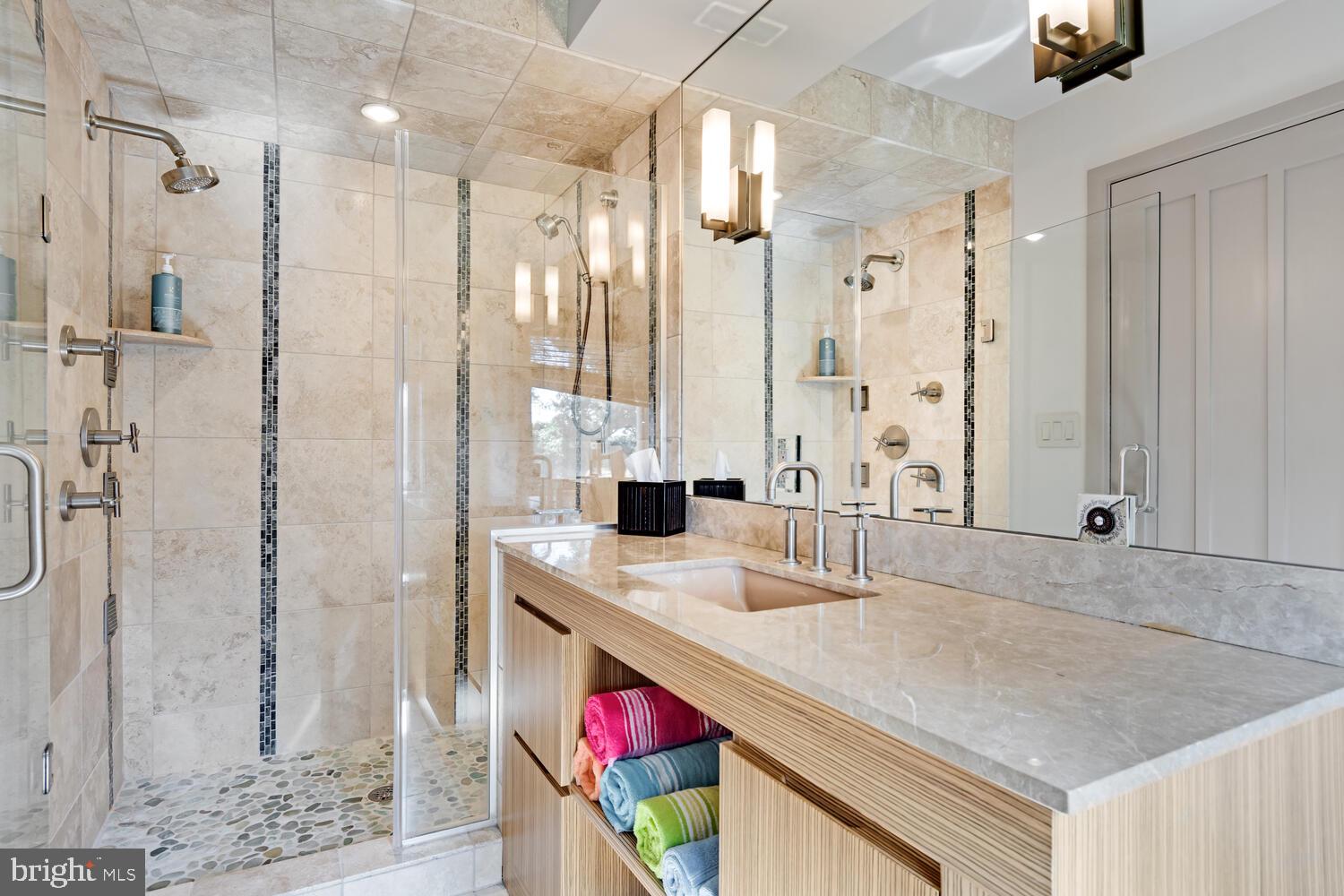 COVE CREEK CLUB - Residential