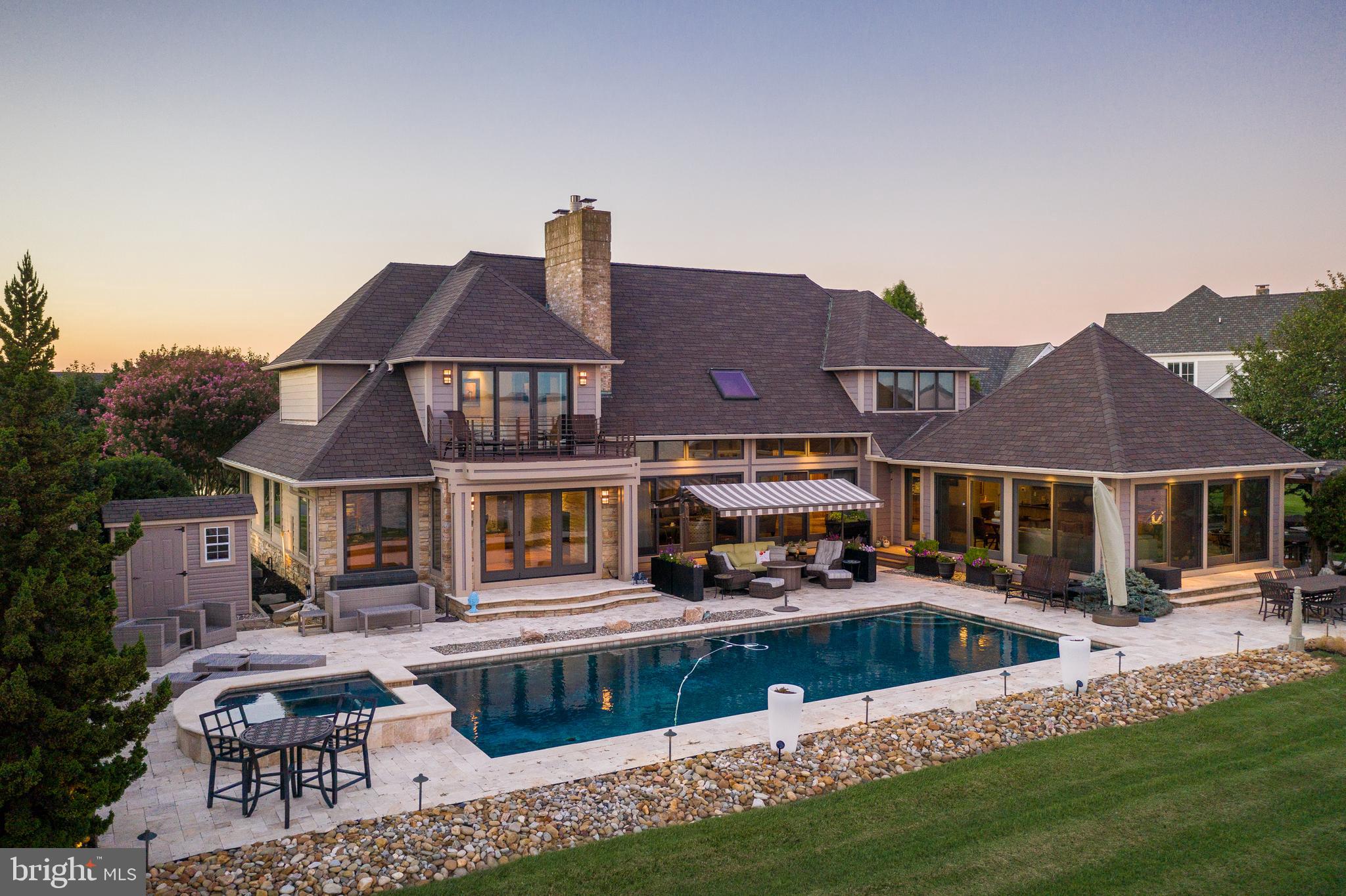 COVE CREEK CLUB - Residential