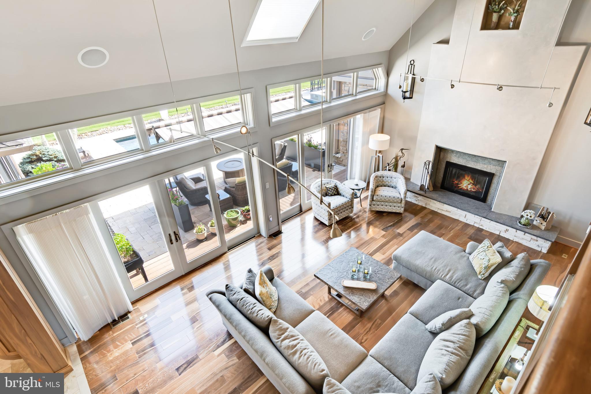 COVE CREEK CLUB - Residential