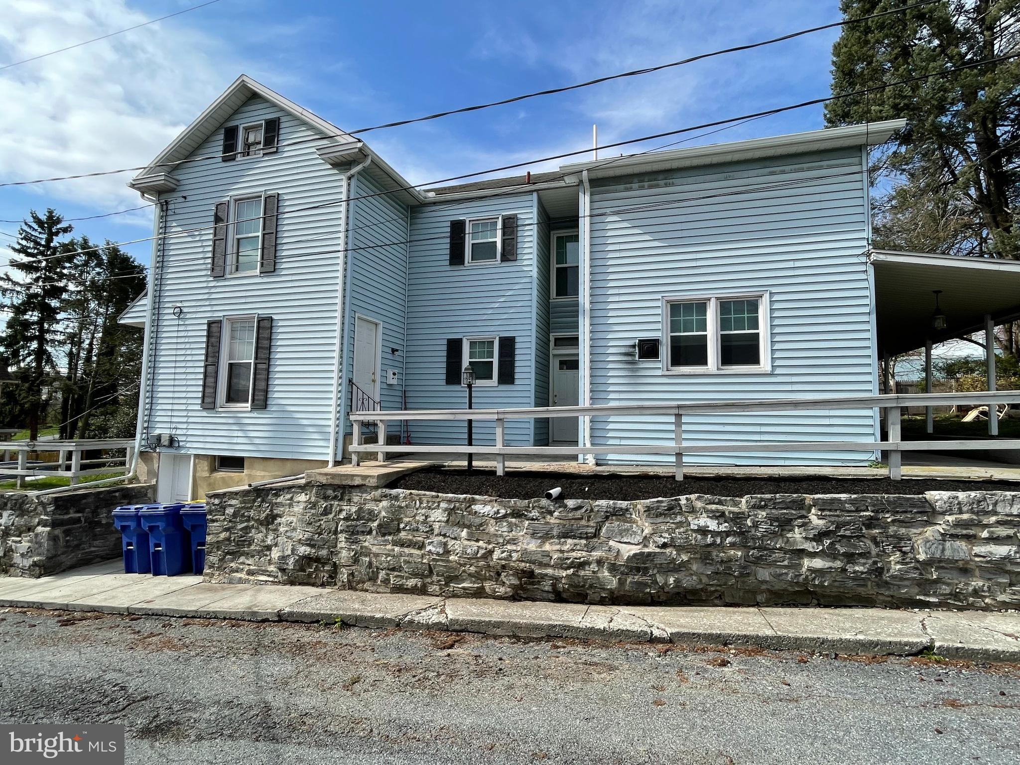 537 2ND STREET