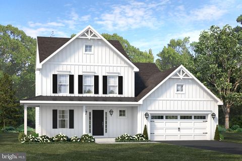 Photo of 4 Edgewood Court #LOT 22 (BALSAM), Quarryville, PA 17566 (MLS # PALA2048826)