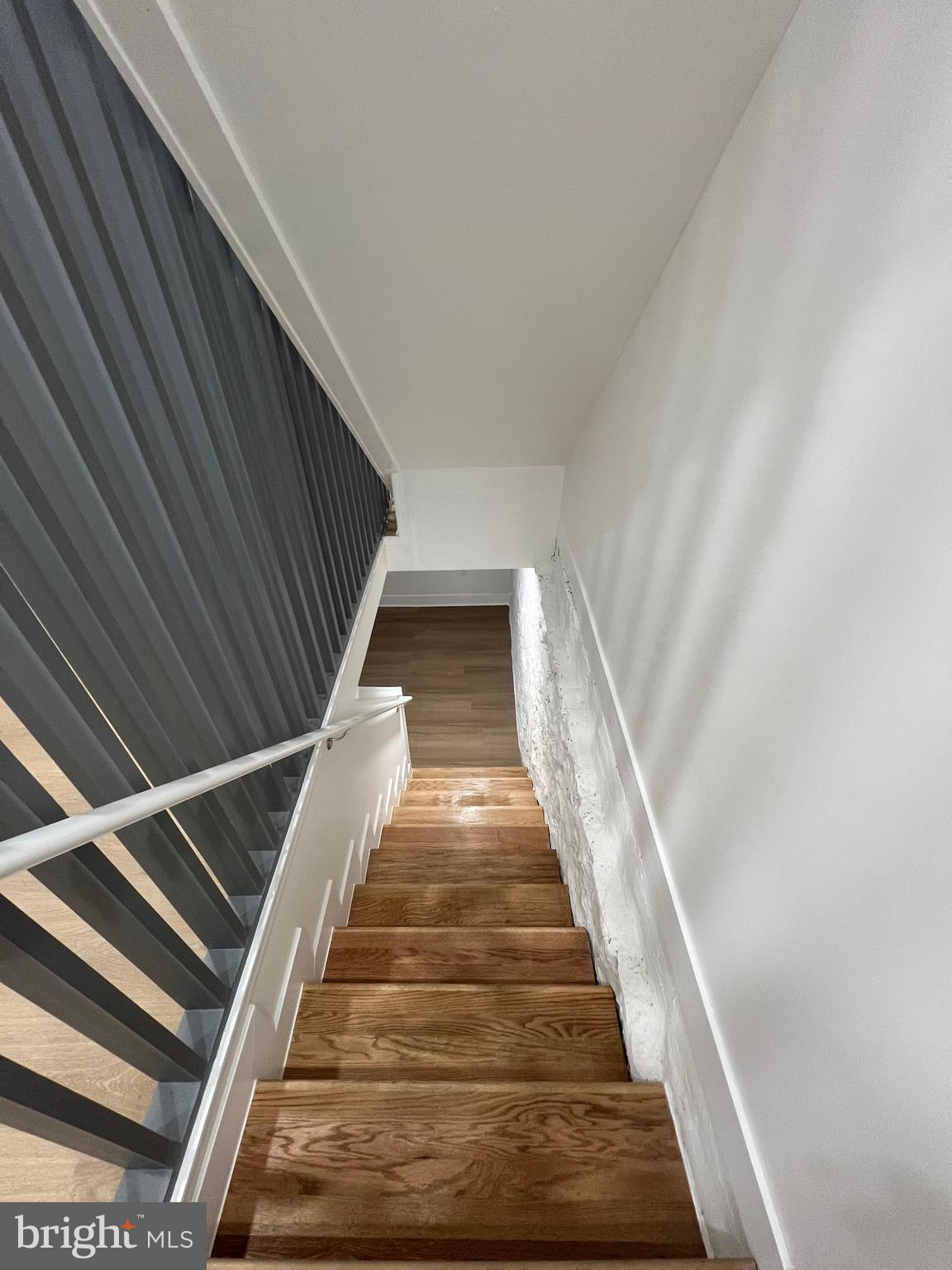 BARCLAY - Residential Lease