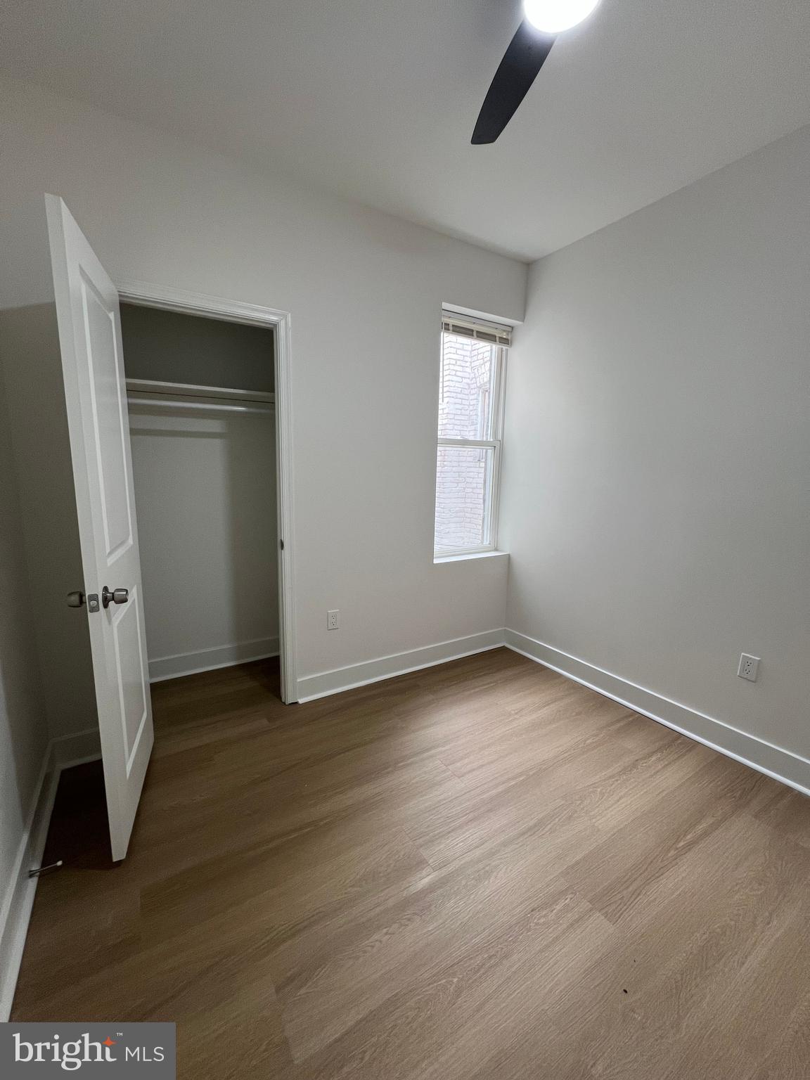 BARCLAY - Residential Lease