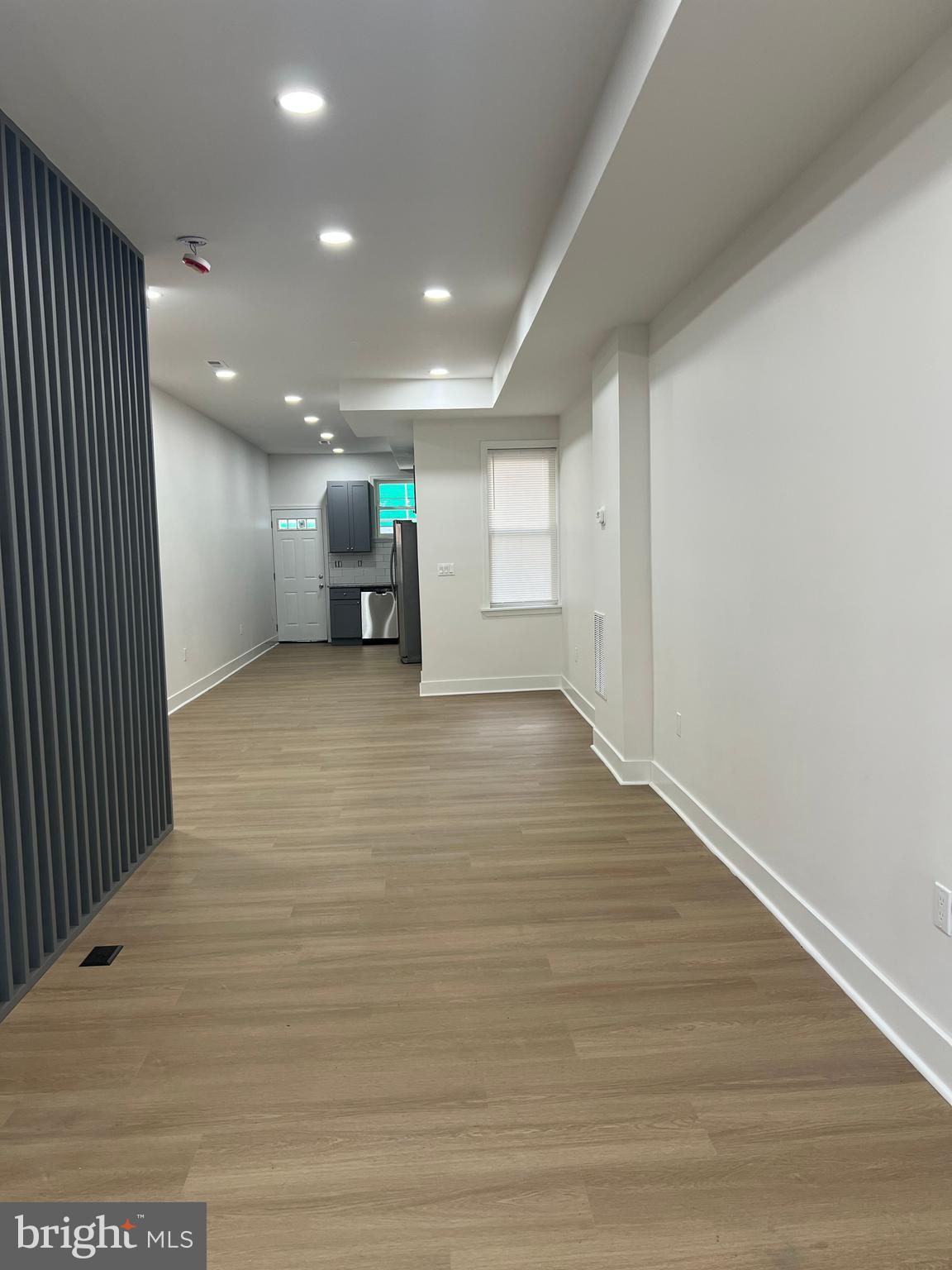 BARCLAY - Residential Lease