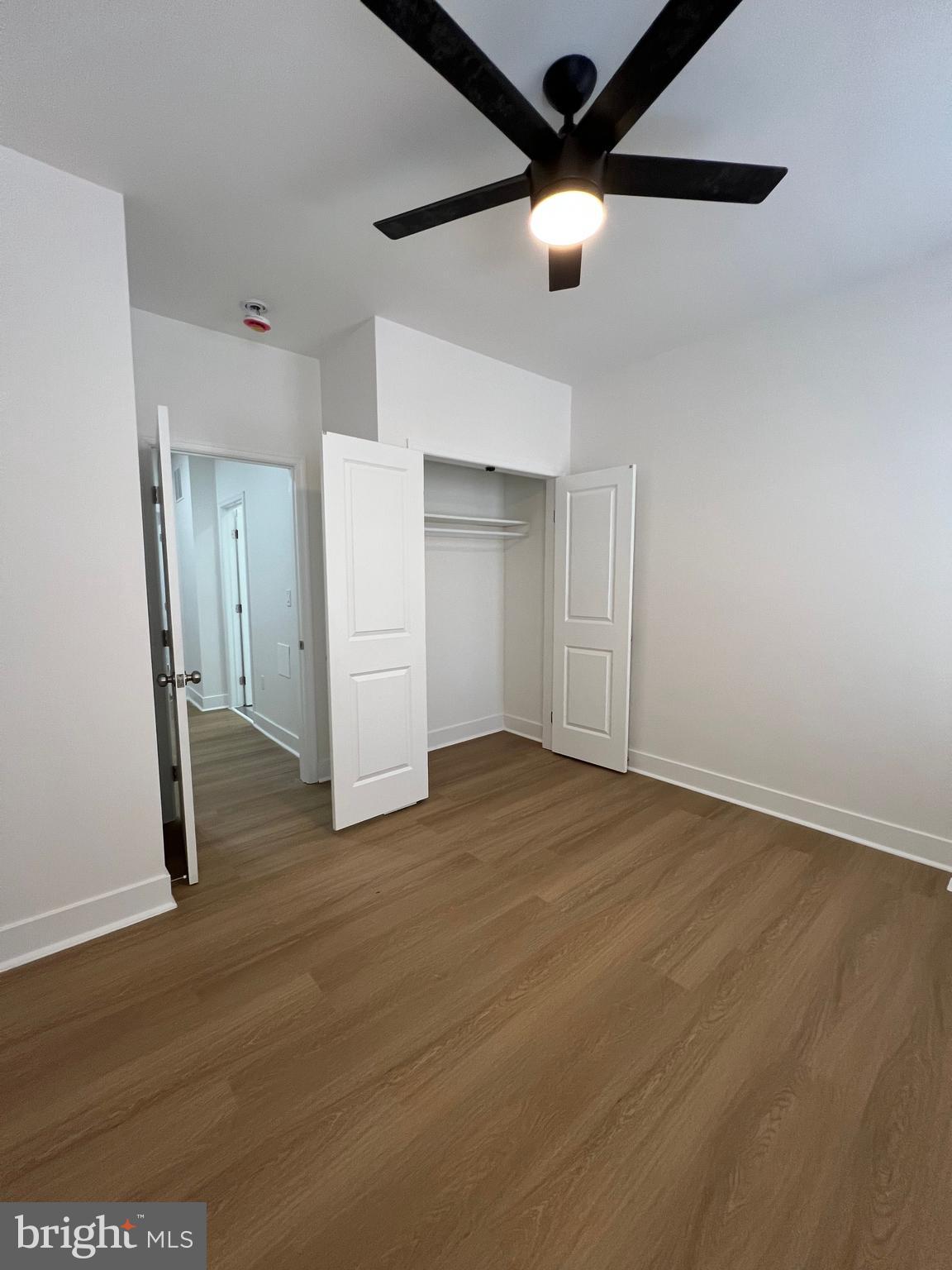 BARCLAY - Residential Lease