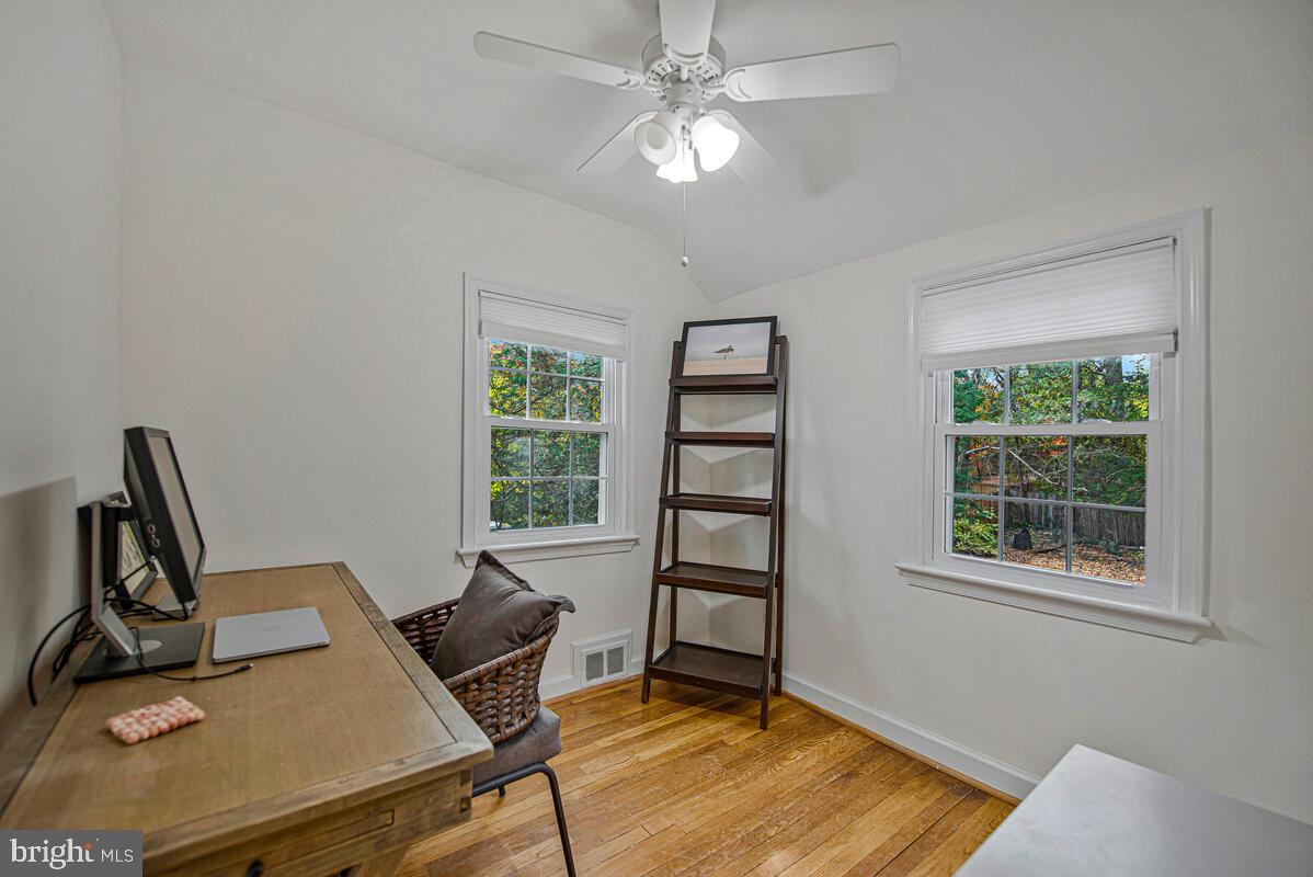 NORTH HILLS - Residential