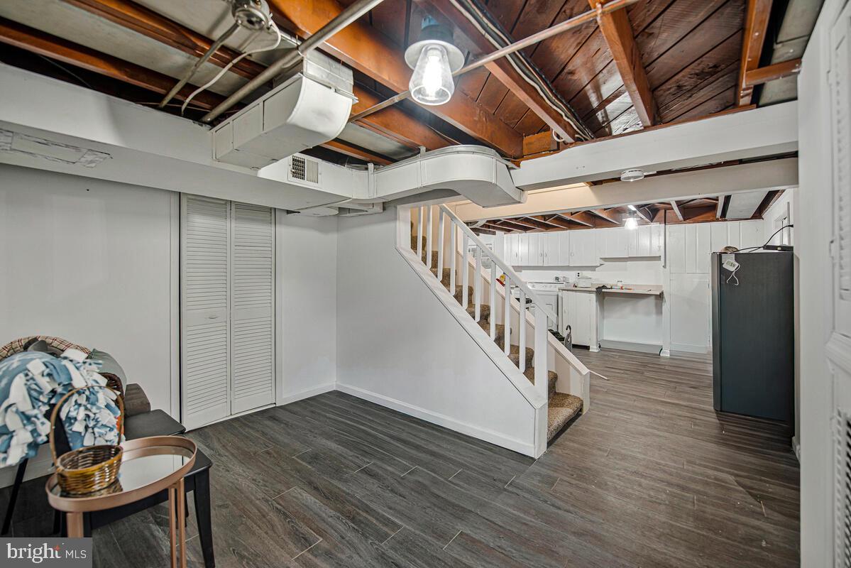 NORTH HILLS - Residential