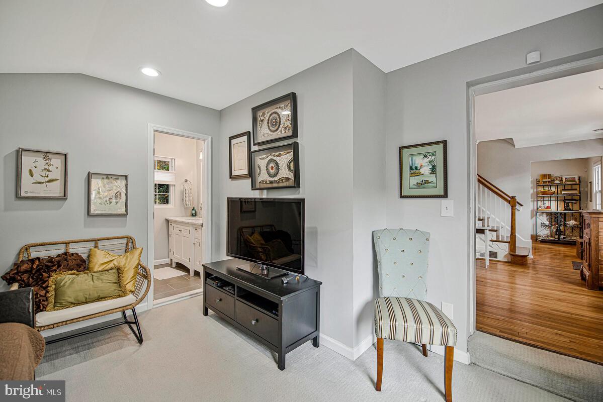 NORTH HILLS - Residential