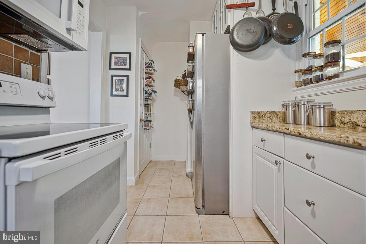 NORTH HILLS - Residential