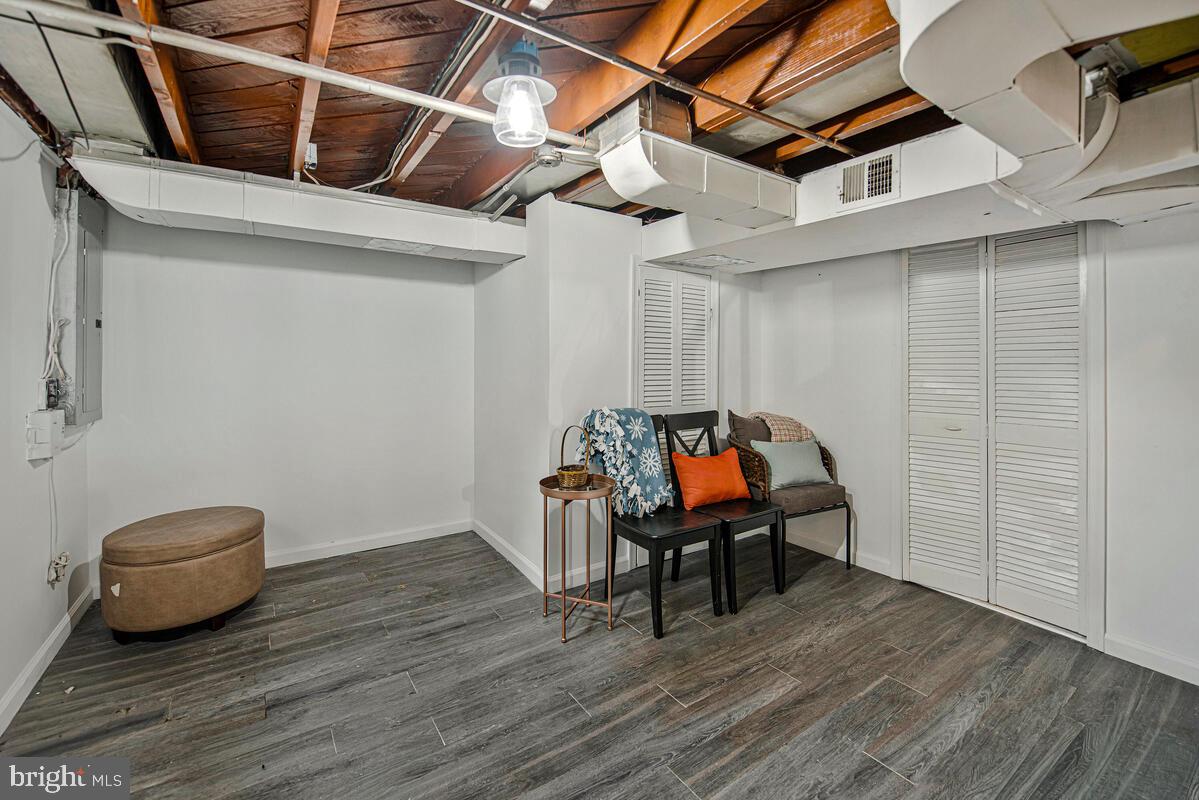 NORTH HILLS - Residential