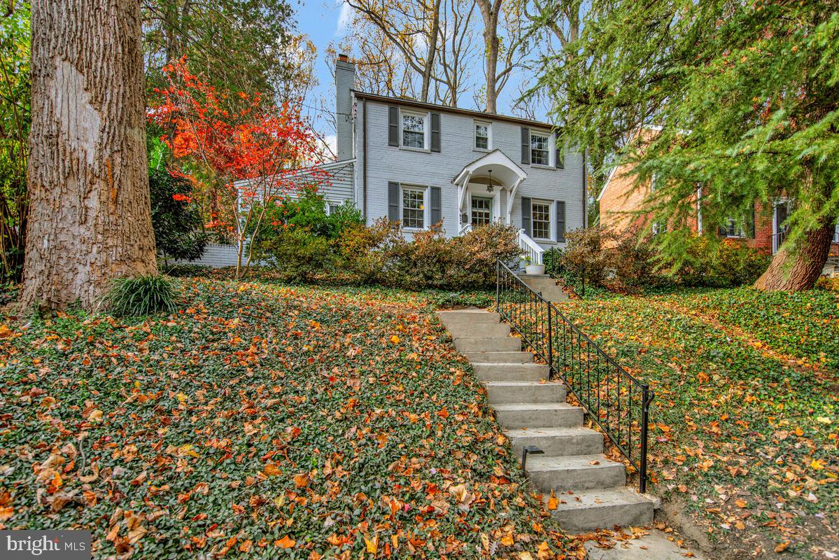 NORTH HILLS - Residential