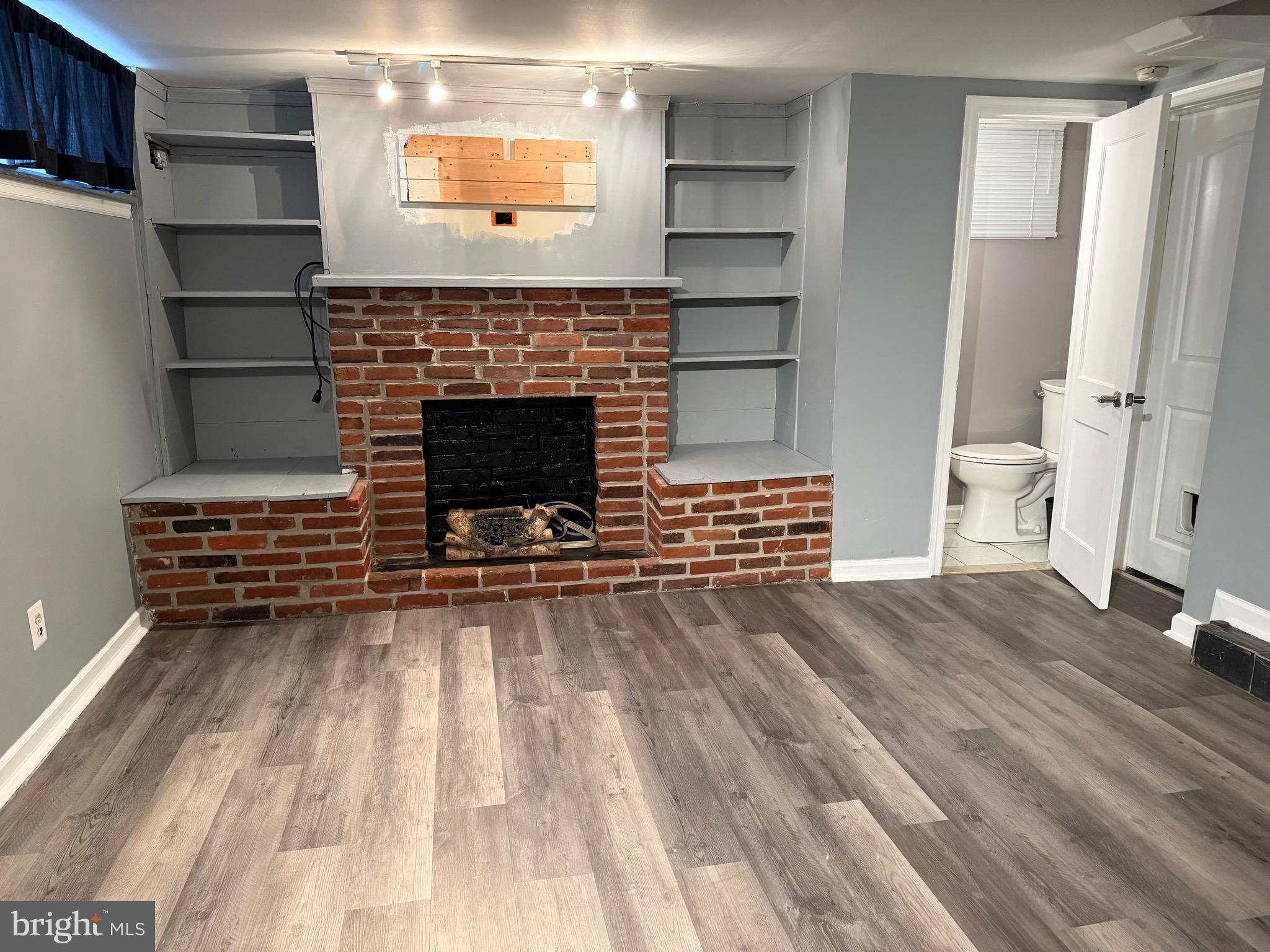 RHAWNHURST - Residential